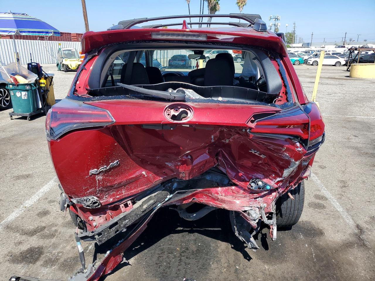 2018 Toyota Rav4 Xle Red vin: 2T3WFREV3JW501513