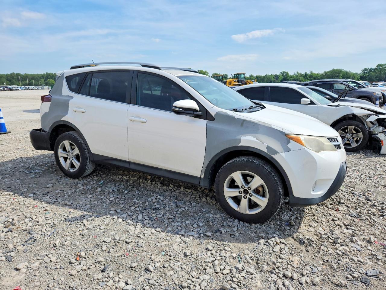 2013 Toyota Rav4 Xle White vin: 2T3WFREV4DW023476