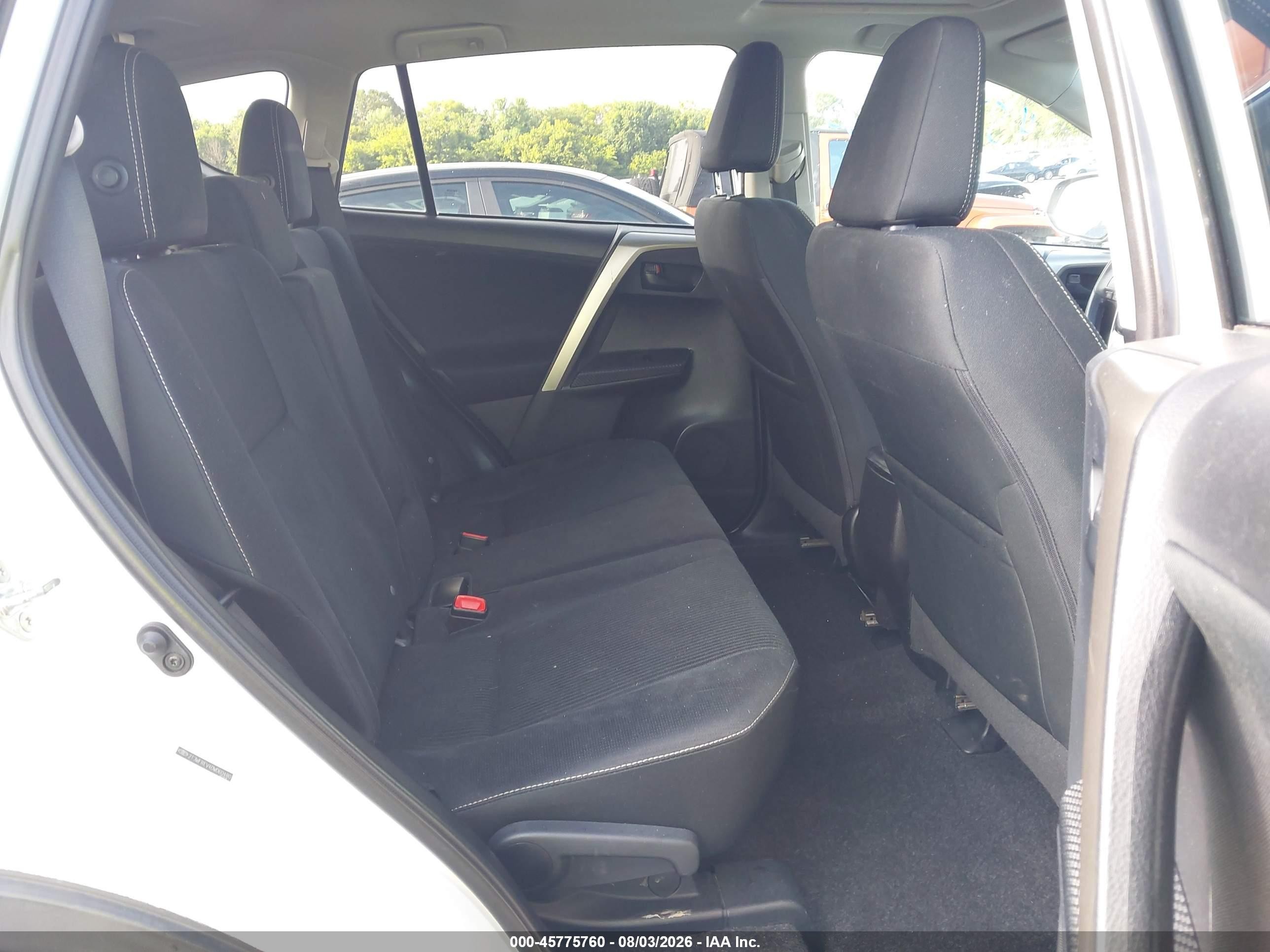 2013 Toyota Rav4 Xle White vin: 2T3WFREV4DW060480