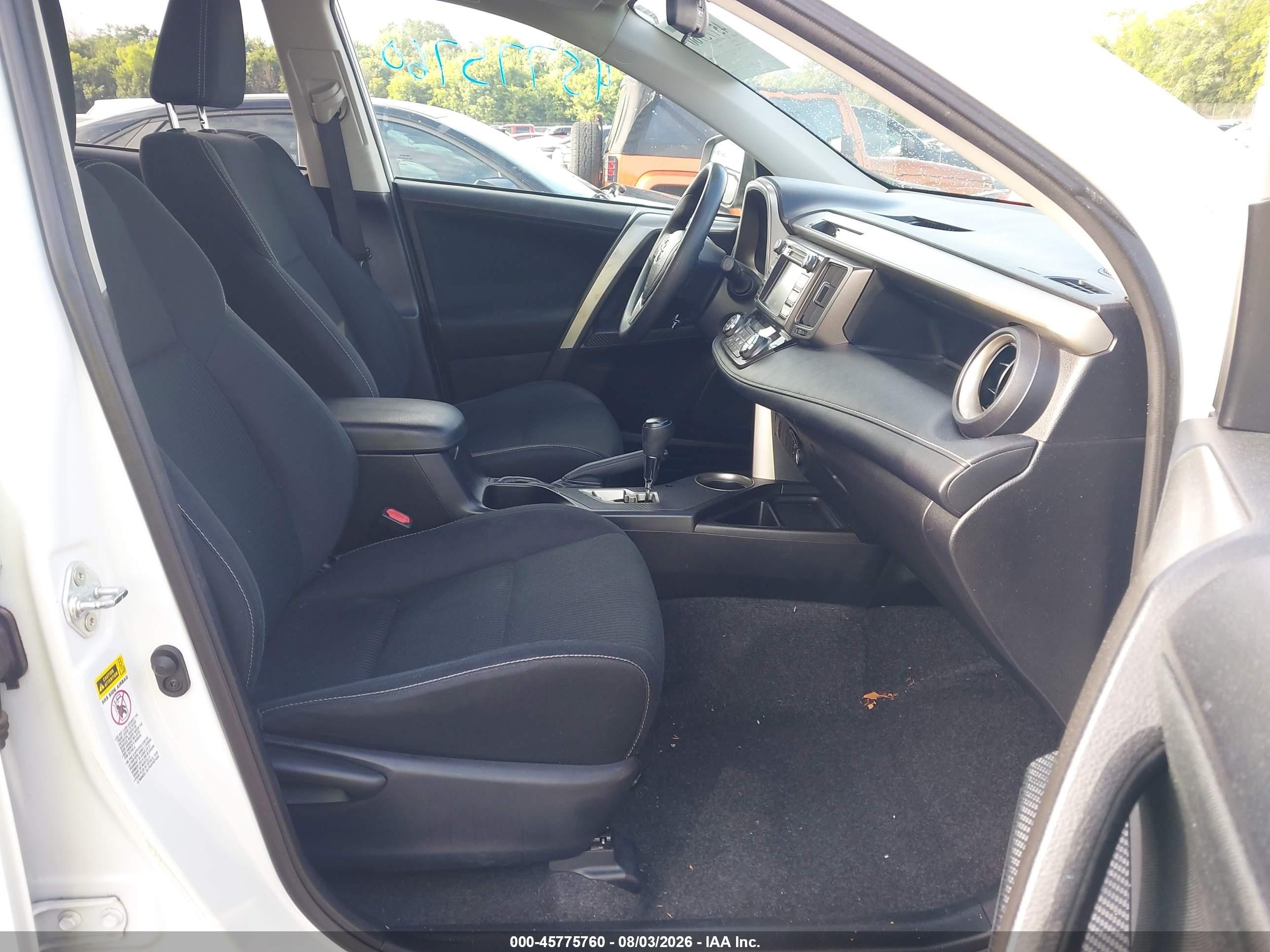 2013 Toyota Rav4 Xle White vin: 2T3WFREV4DW060480