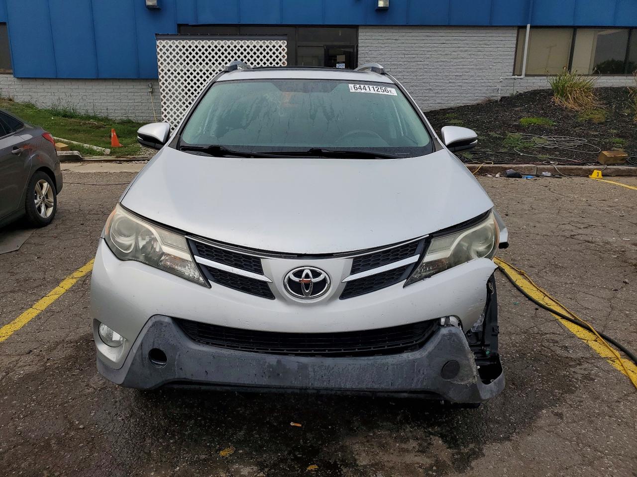 2014 Toyota Rav4 Xle Silver vin: 2T3WFREV4EW093688
