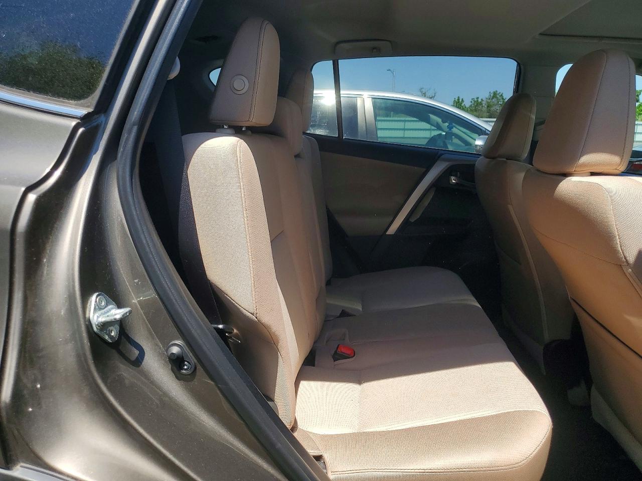 2015 Toyota Rav4 Gray vin: 2T3WFREV4FW178404