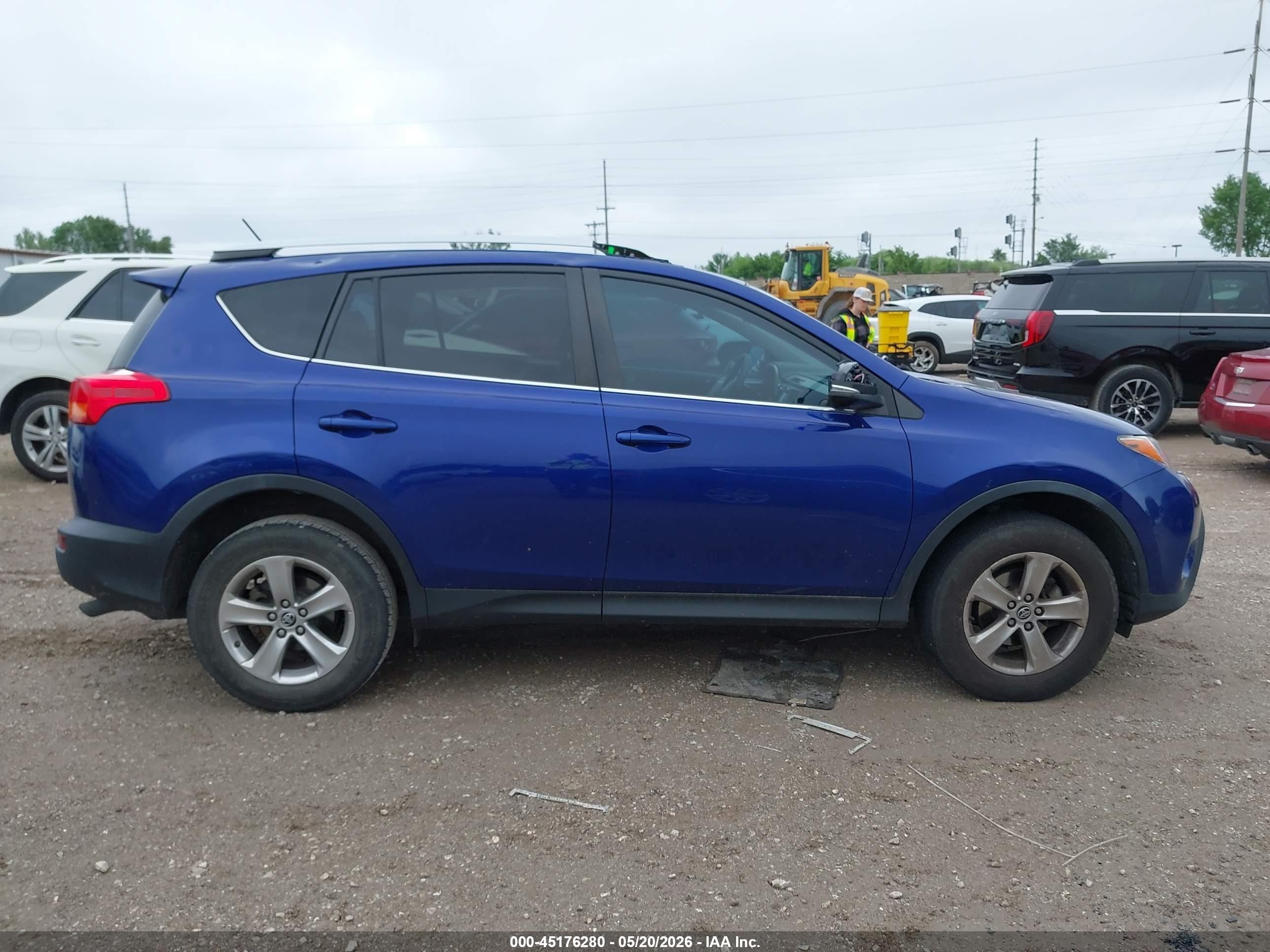2015 Toyota Rav4 Xle Blue vin: 2T3WFREV4FW188348
