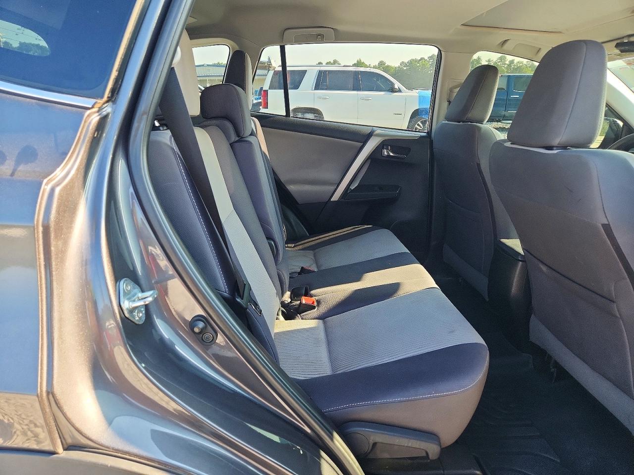 2015 Toyota Rav4 Xle Серый vin: 2T3WFREV4FW189046