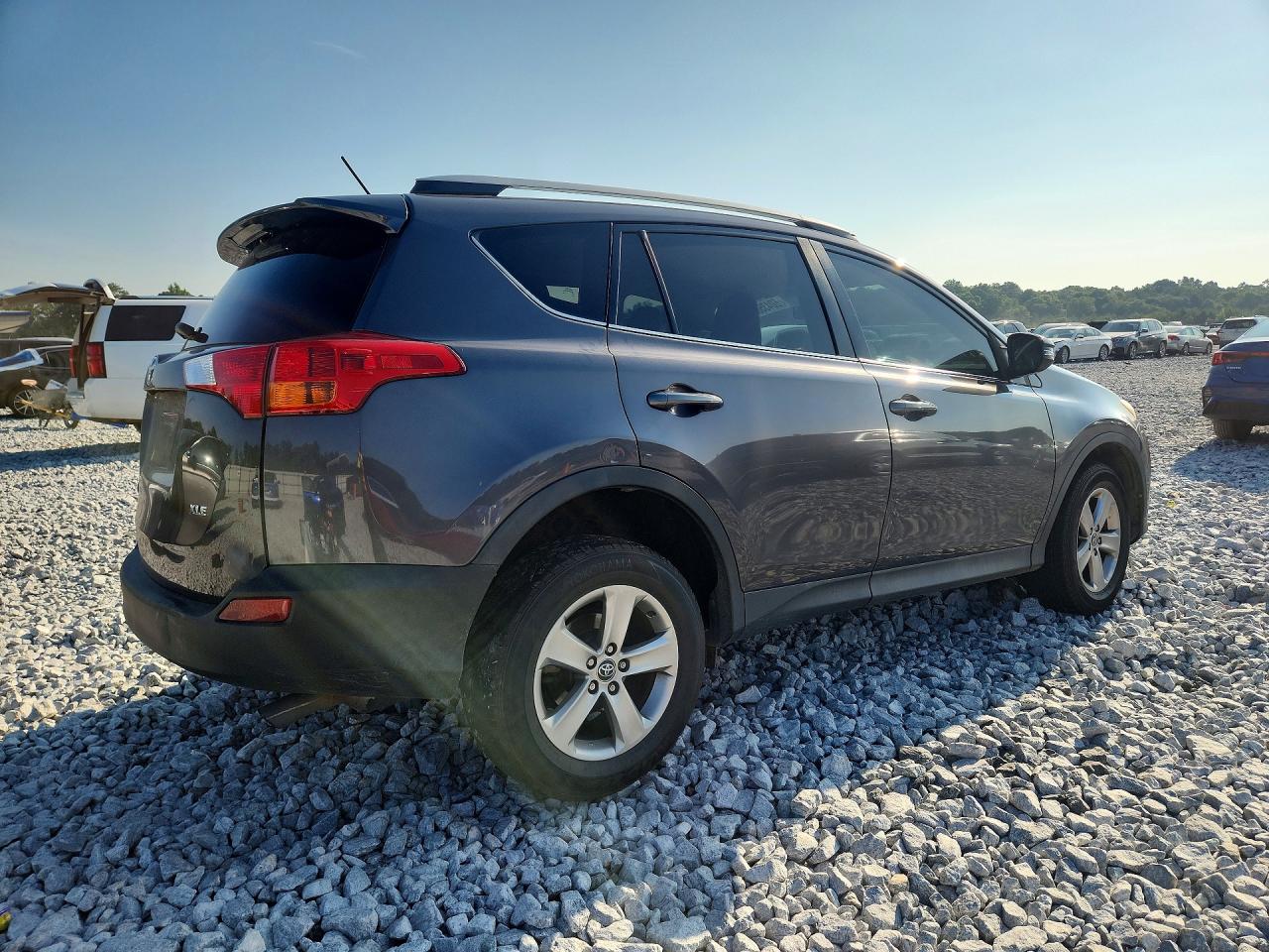 2015 Toyota Rav4 Xle Серый vin: 2T3WFREV4FW189046