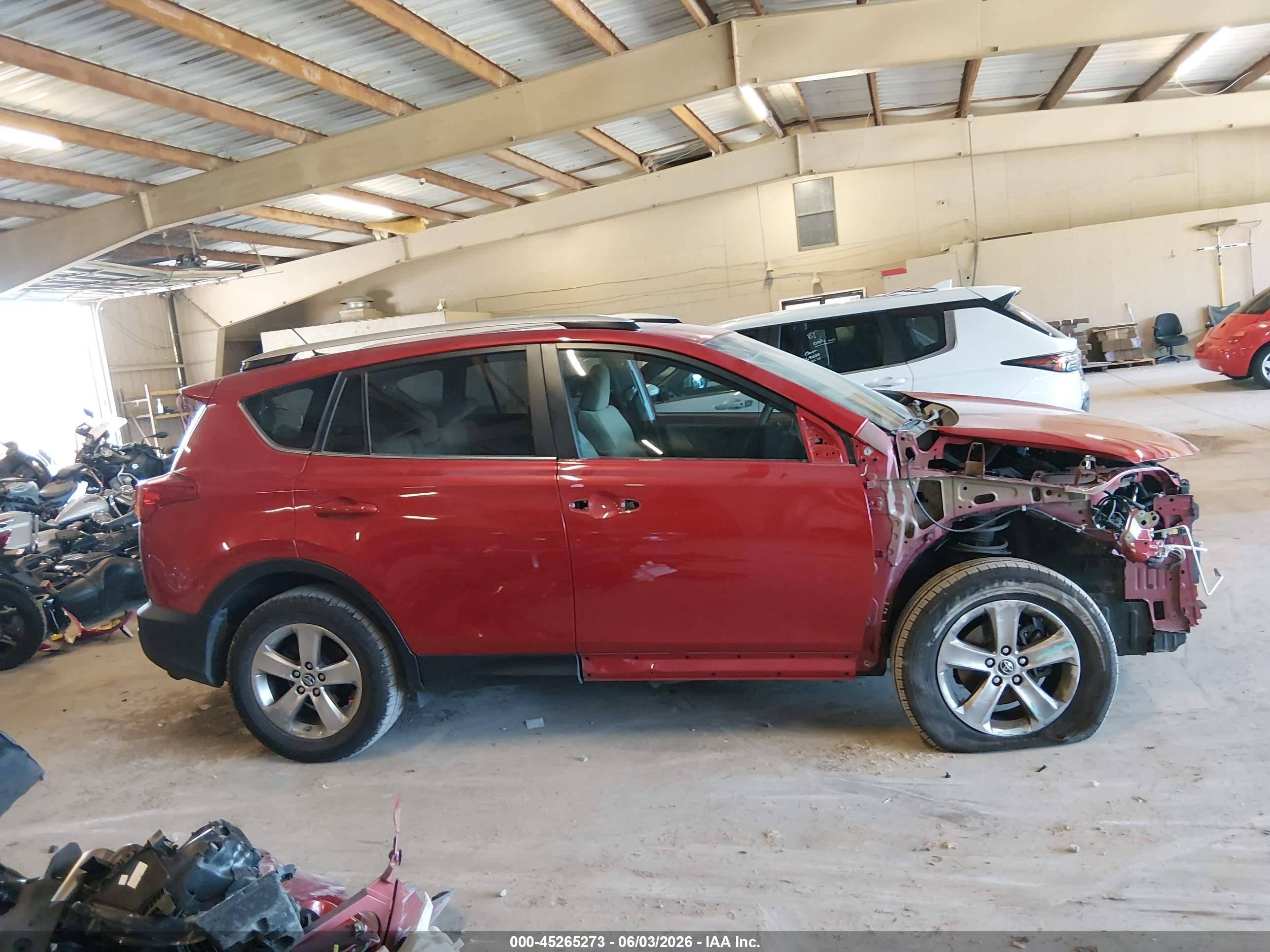 2015 Toyota Rav4 Xle Red vin: 2T3WFREV4FW204189