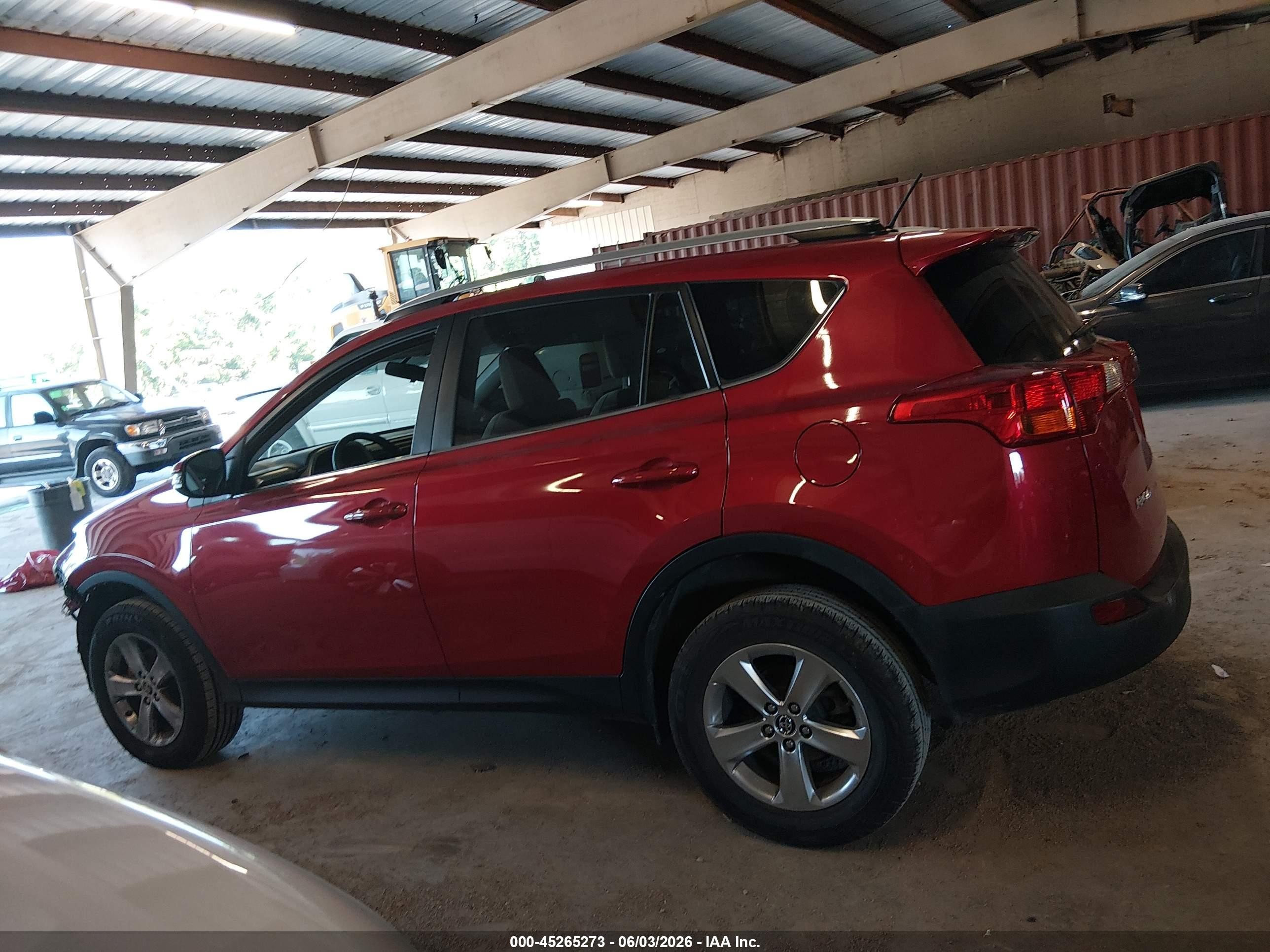 2015 Toyota Rav4 Xle Red vin: 2T3WFREV4FW204189