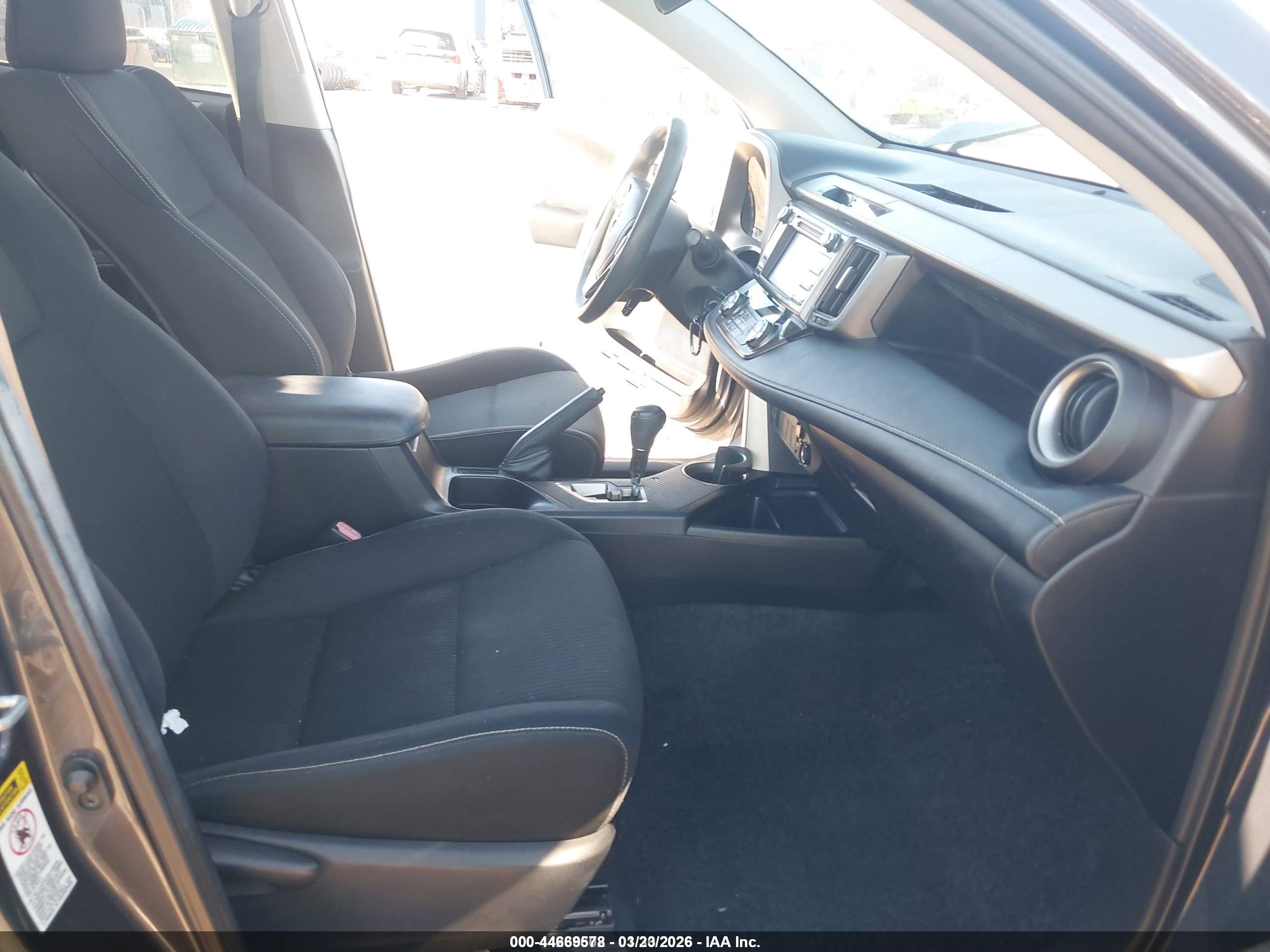 2013 Toyota Rav4 Xle vin: 2T3WFREV5DW036611