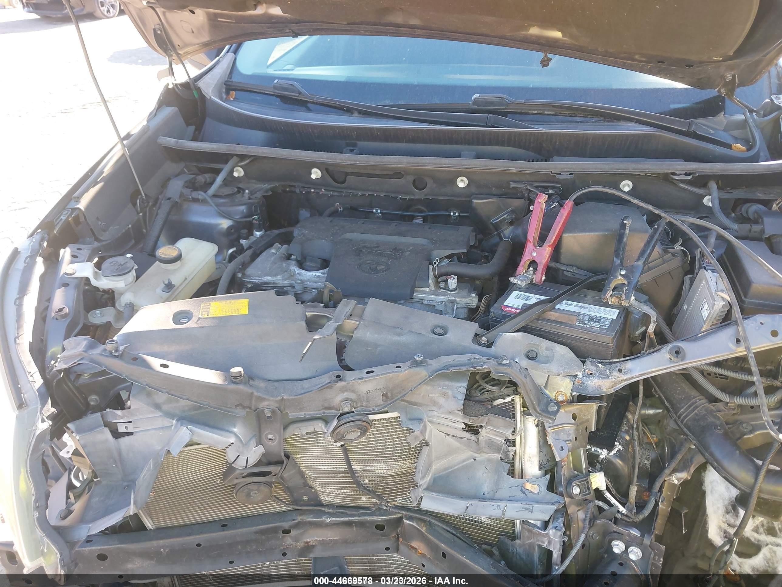 2013 Toyota Rav4 Xle vin: 2T3WFREV5DW036611