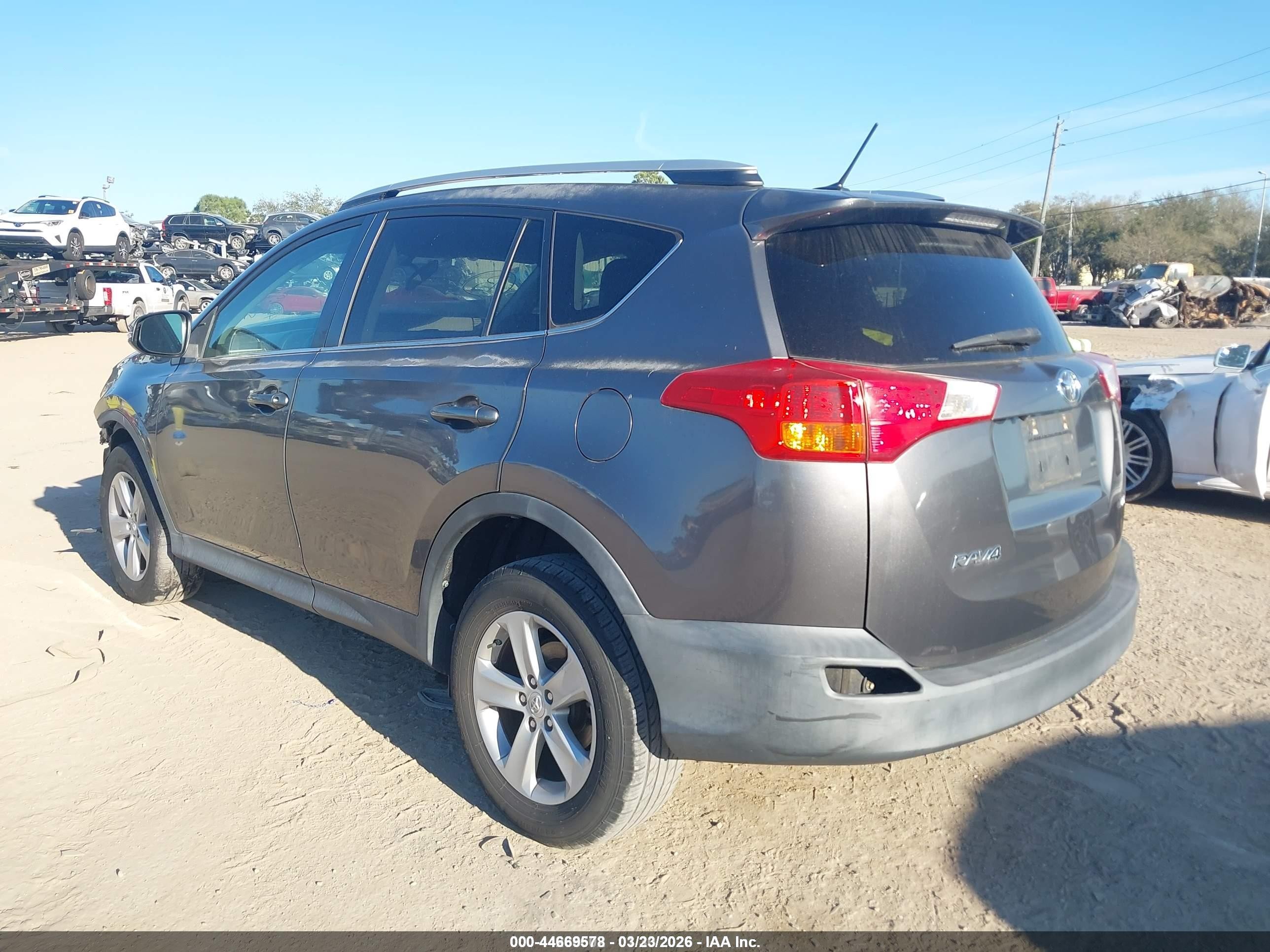 2013 Toyota Rav4 Xle vin: 2T3WFREV5DW036611