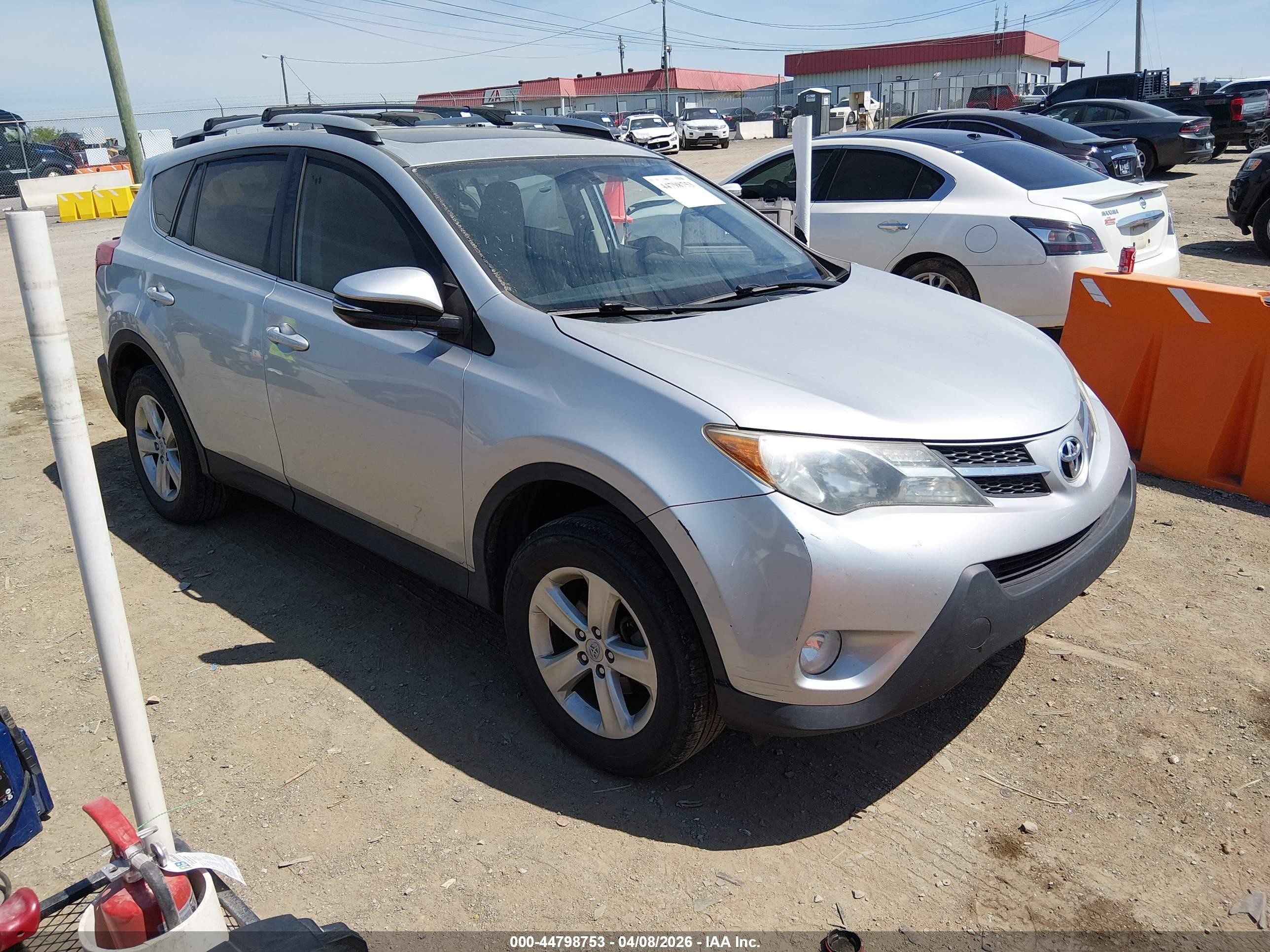 2013 Toyota Rav4 Xle Silver vin: 2T3WFREV5DW053750