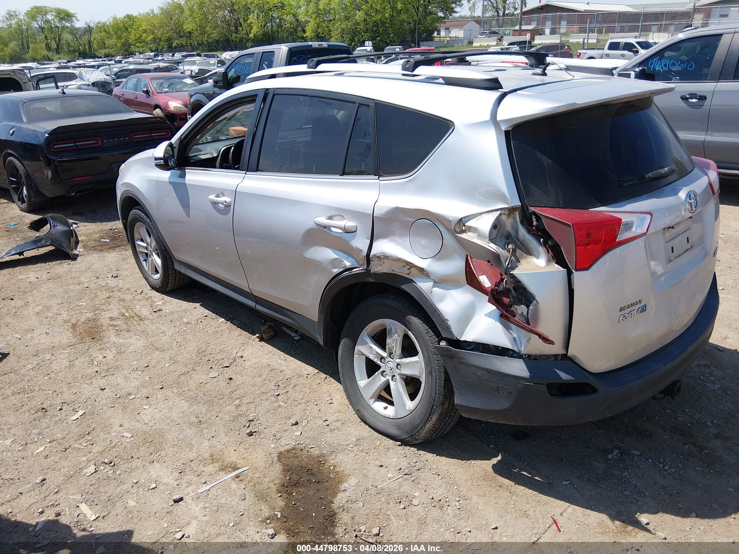2013 Toyota Rav4 Xle Silver vin: 2T3WFREV5DW053750