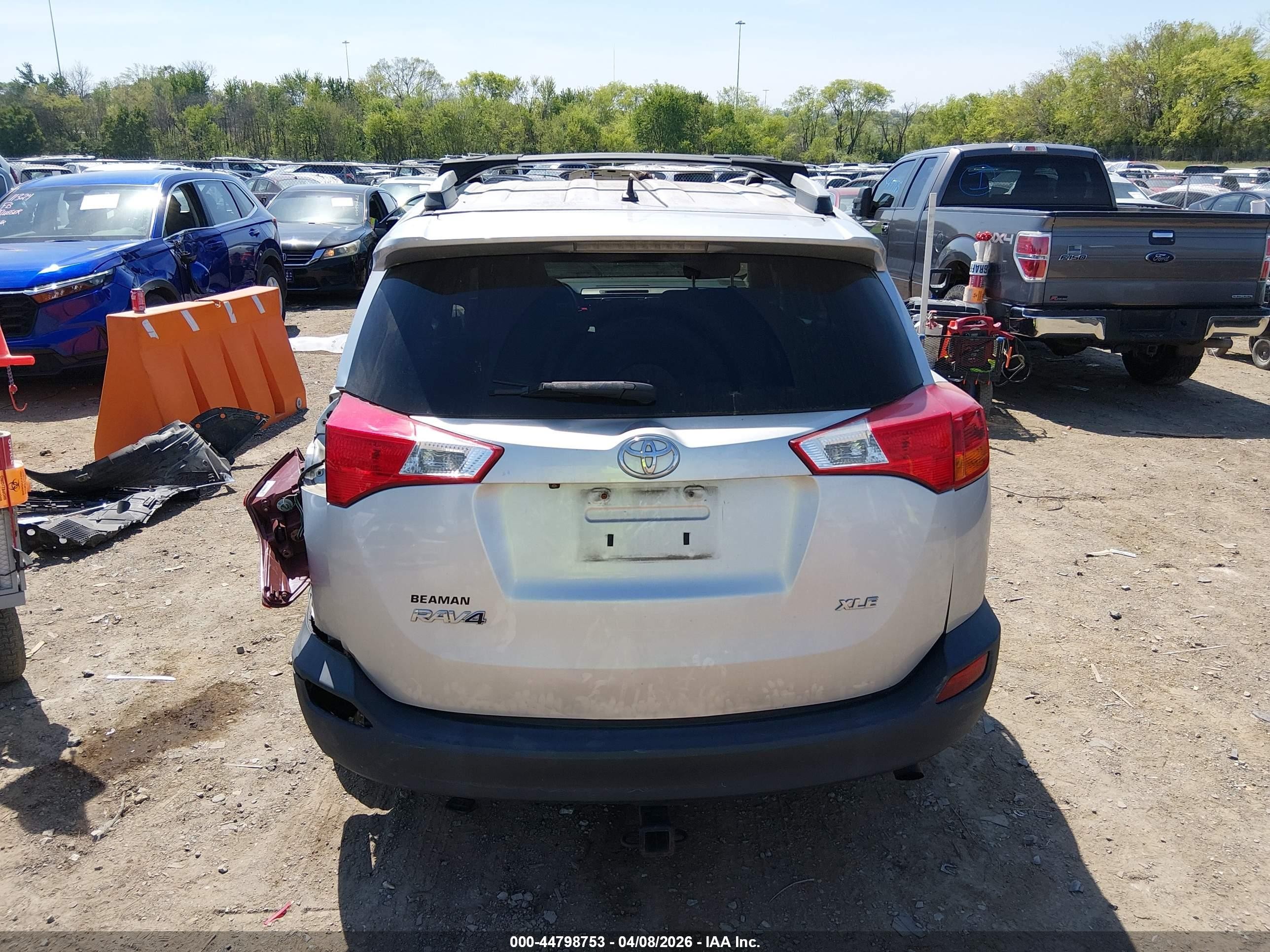 2013 Toyota Rav4 Xle Silver vin: 2T3WFREV5DW053750