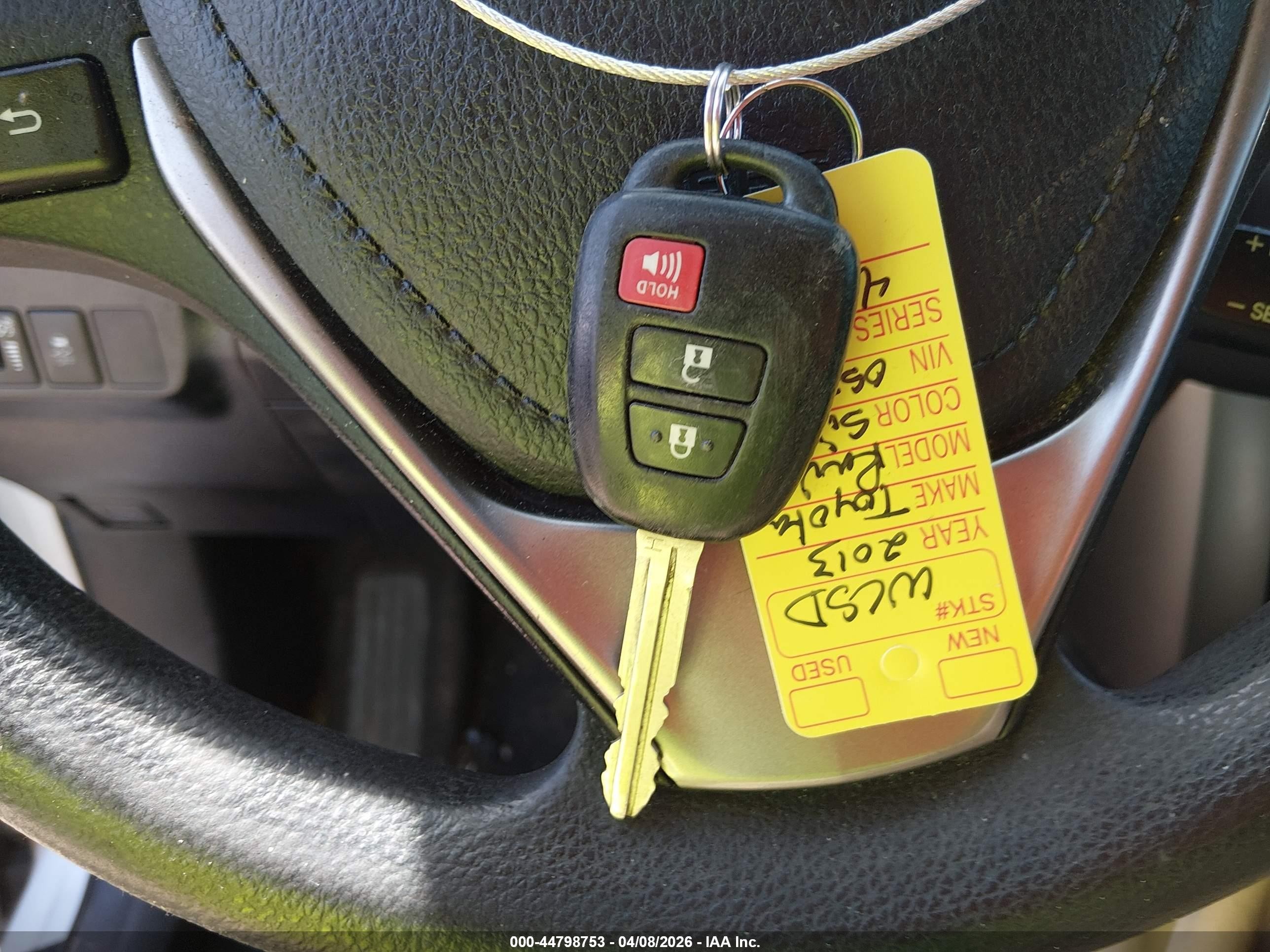 2013 Toyota Rav4 Xle Silver vin: 2T3WFREV5DW053750