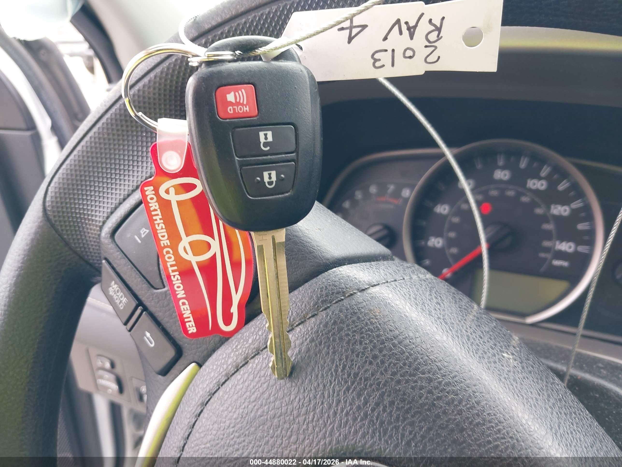 2013 Toyota Rav4 Xle Белый vin: 2T3WFREV5DW054140