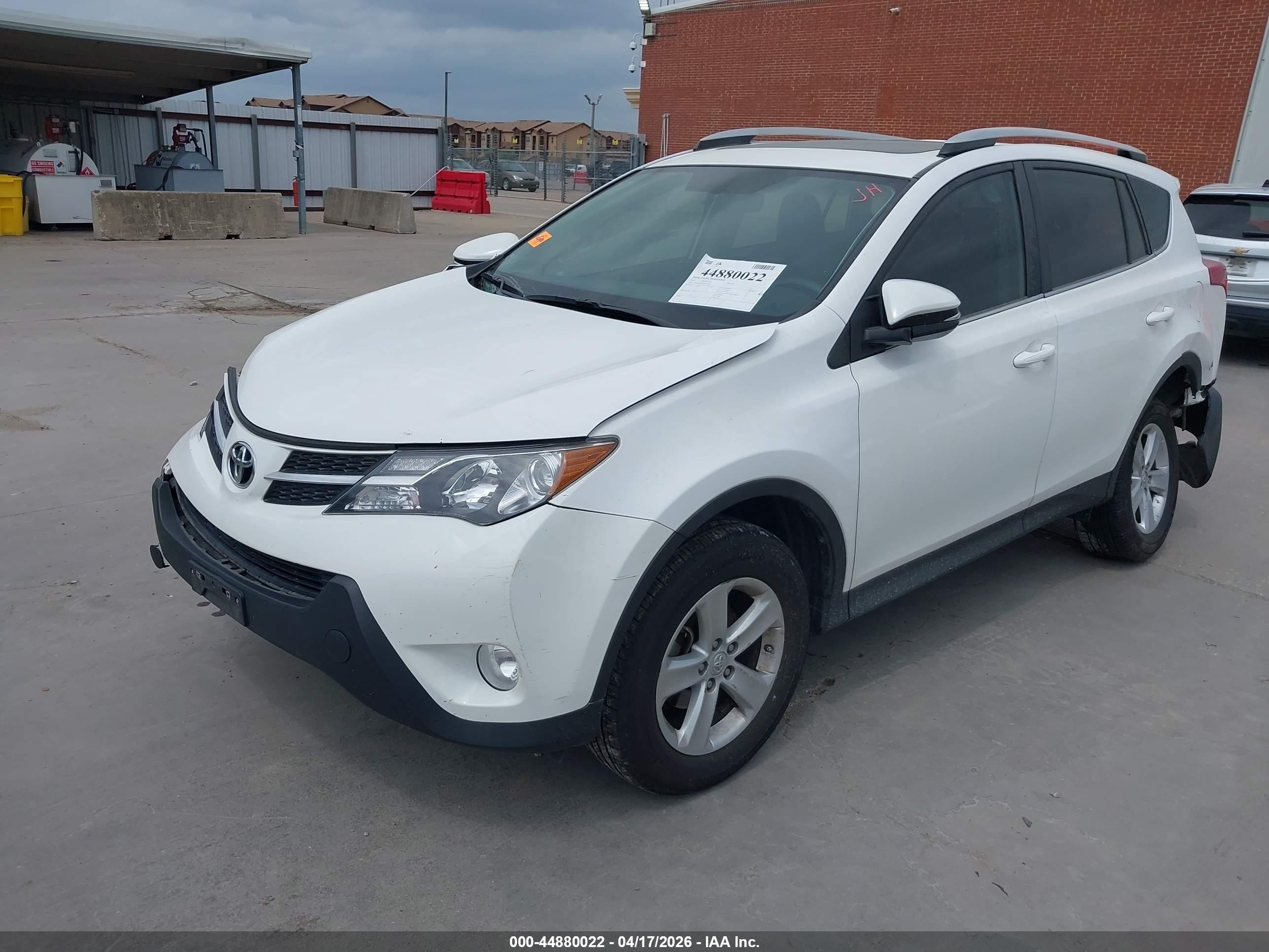 2013 Toyota Rav4 Xle Белый vin: 2T3WFREV5DW054140