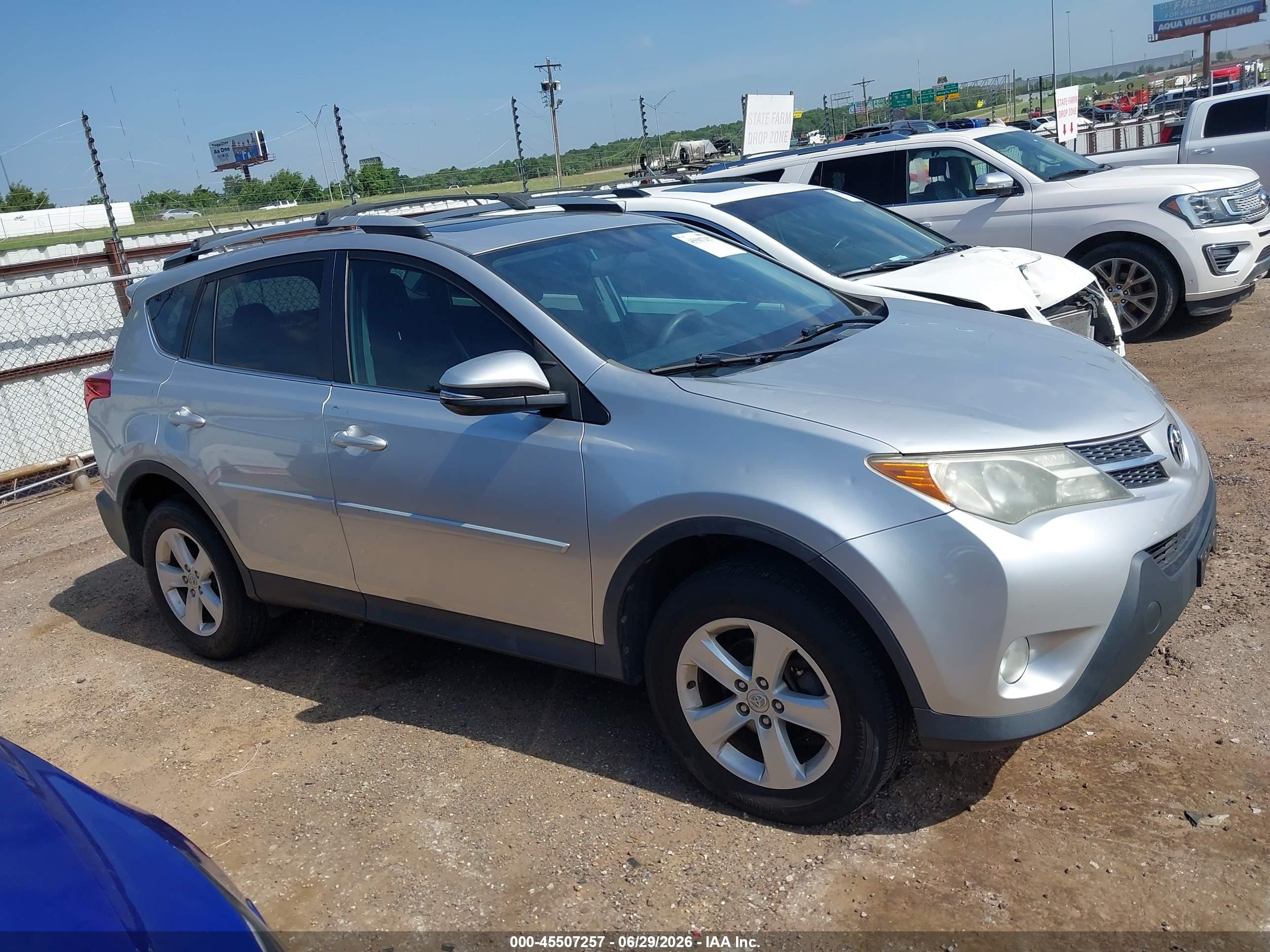 2014 Toyota Rav4 Xle Silver vin: 2T3WFREV5EW120395