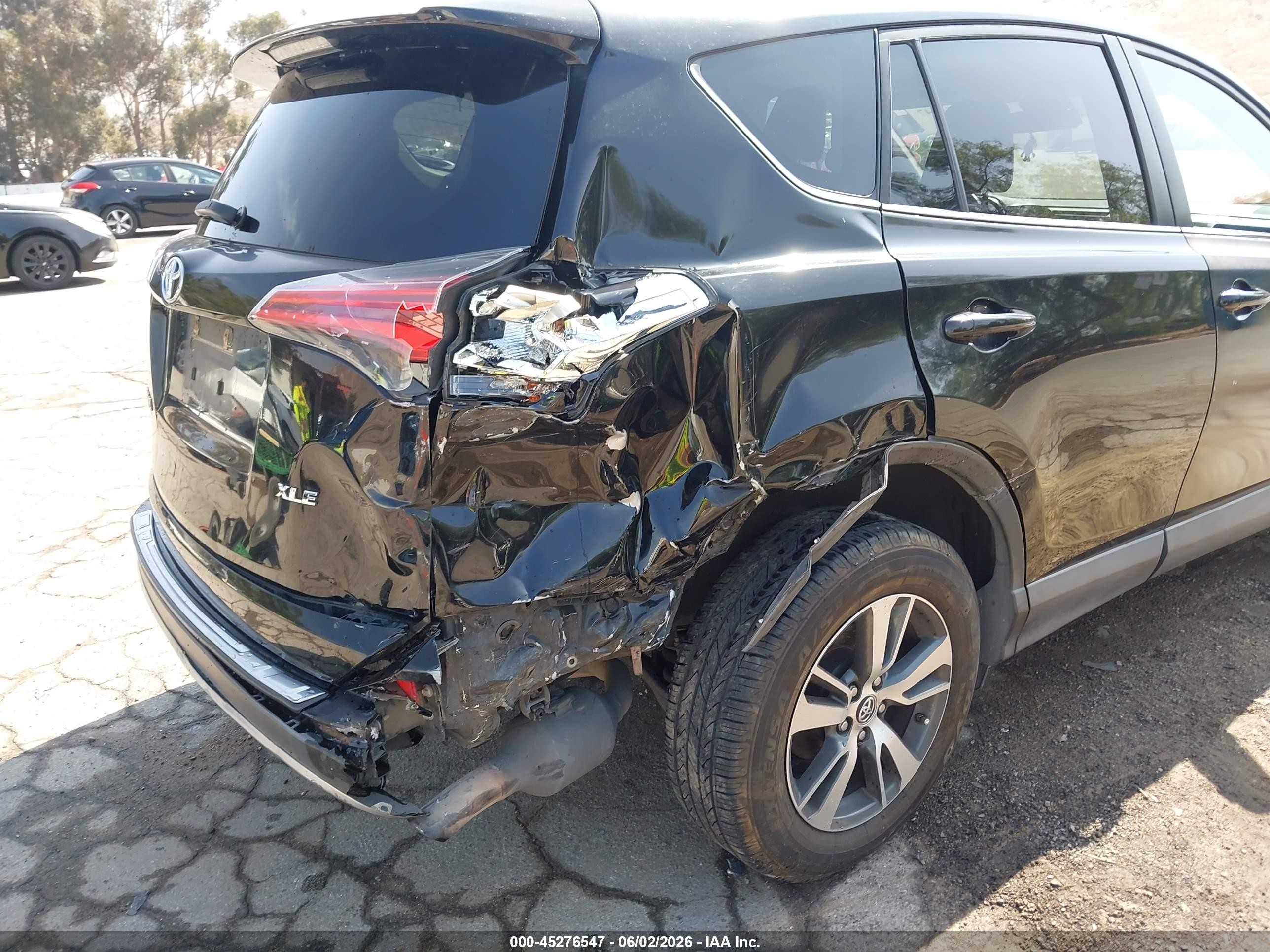 2017 Toyota Rav4 Xle Черный vin: 2T3WFREV5HW384849