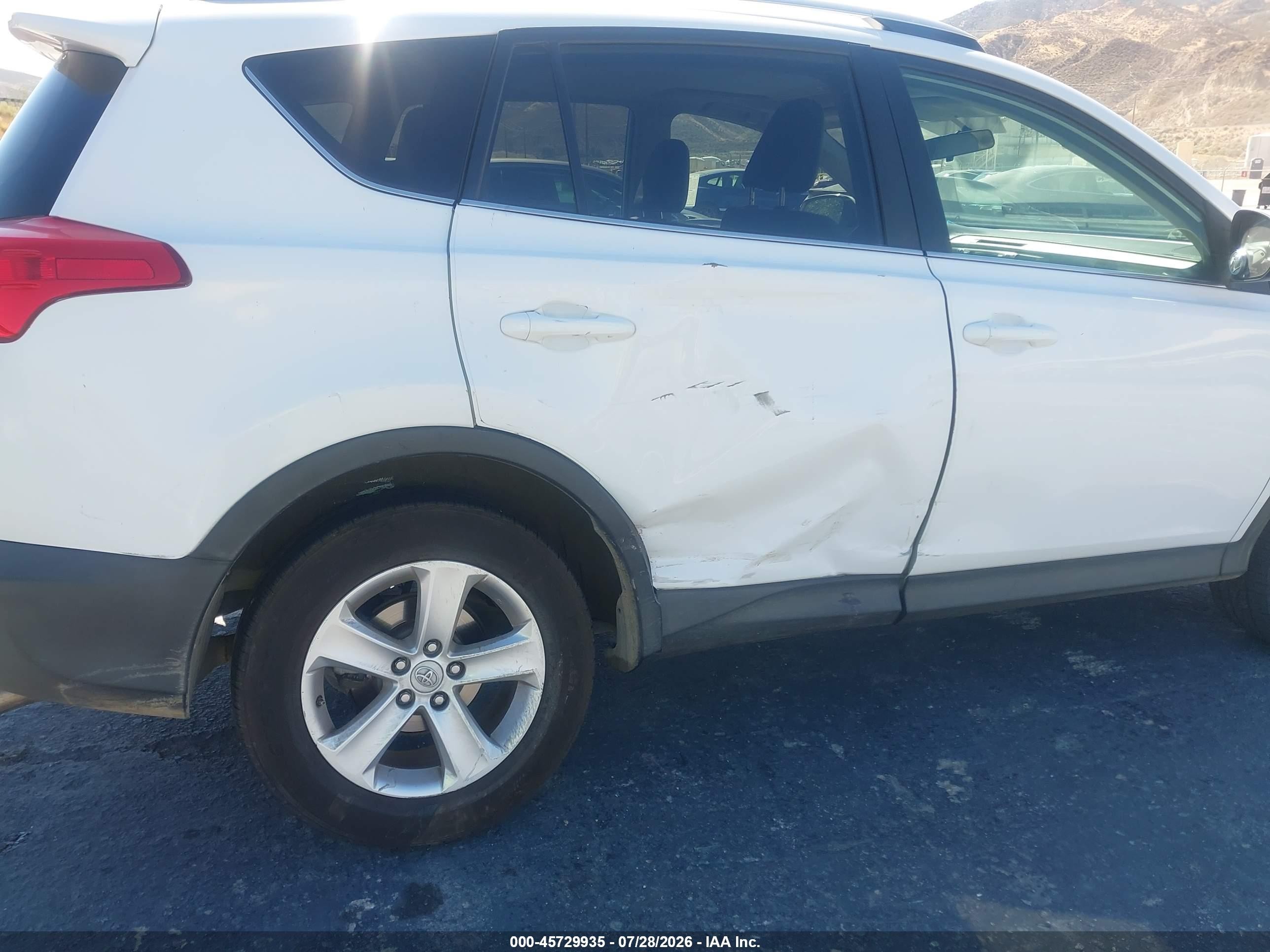 2013 Toyota Rav4 Xle Белый vin: 2T3WFREV6DW060609
