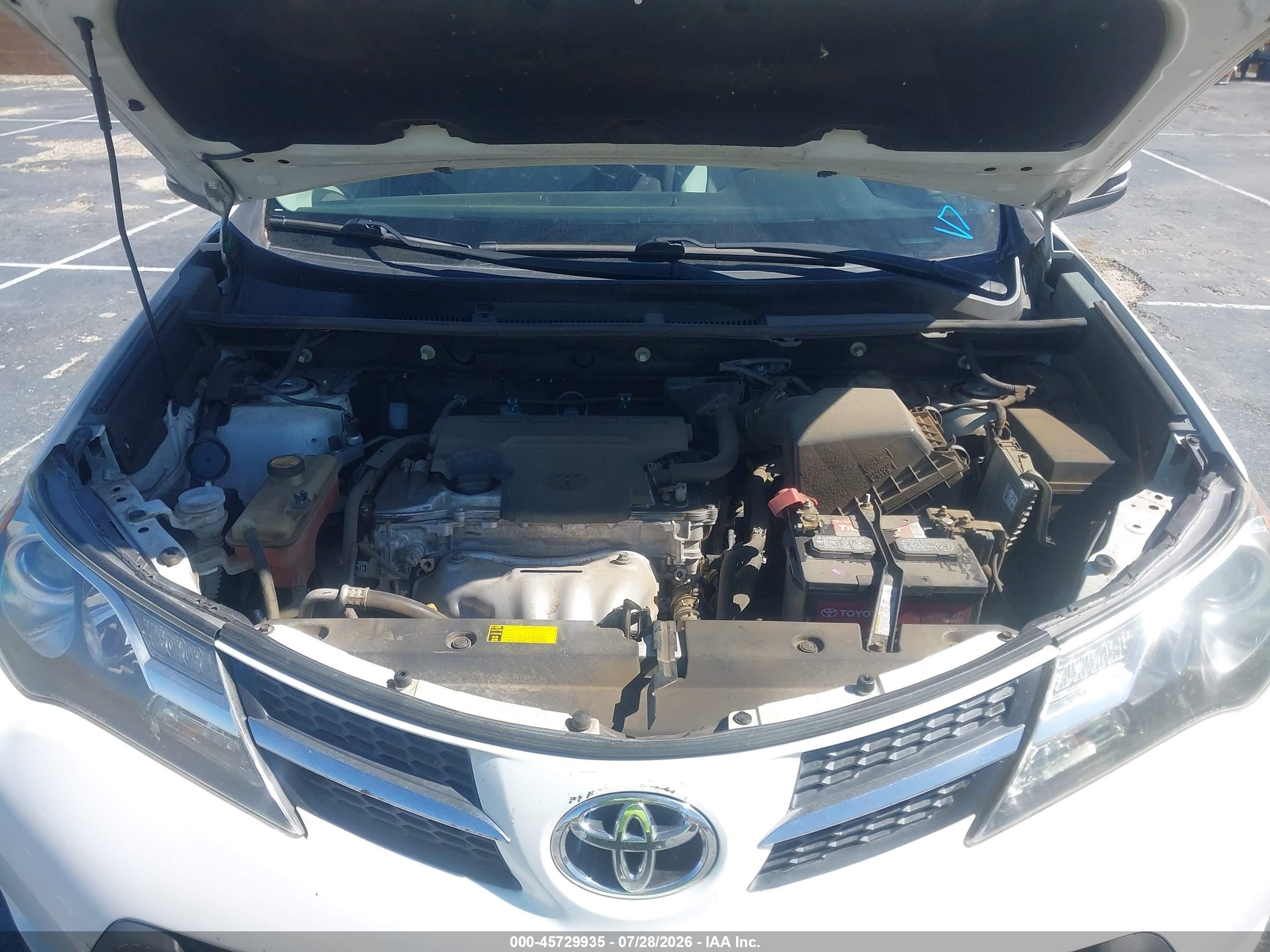 2013 Toyota Rav4 Xle Белый vin: 2T3WFREV6DW060609