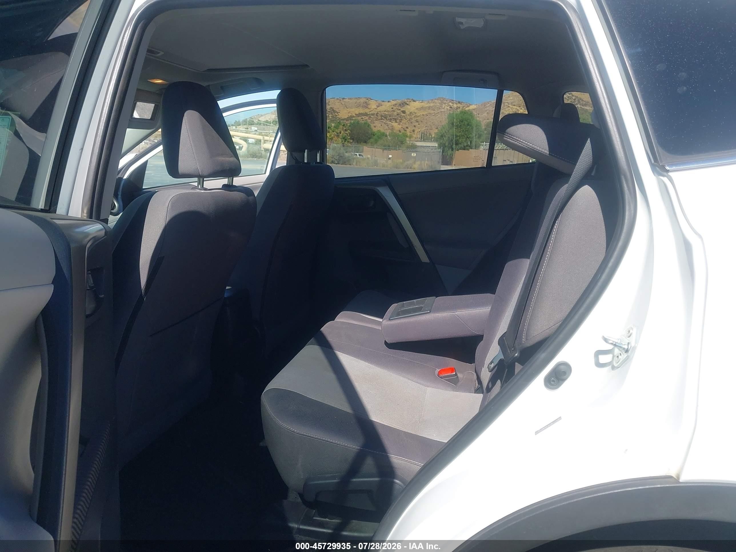2013 Toyota Rav4 Xle Белый vin: 2T3WFREV6DW060609