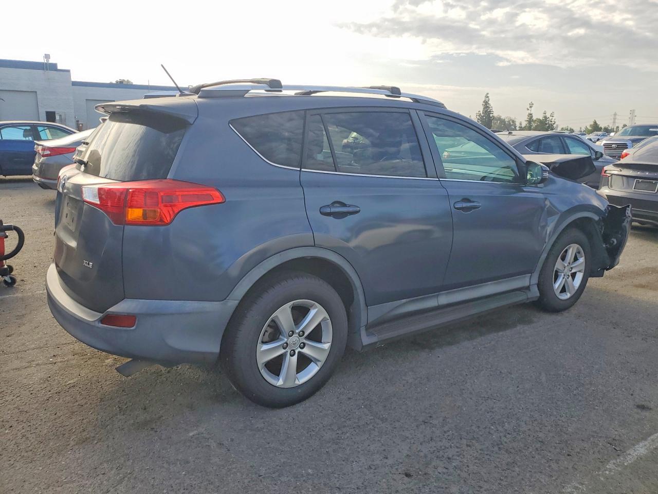 2013 Toyota Rav4 Xle Серый vin: 2T3WFREV6DW069956