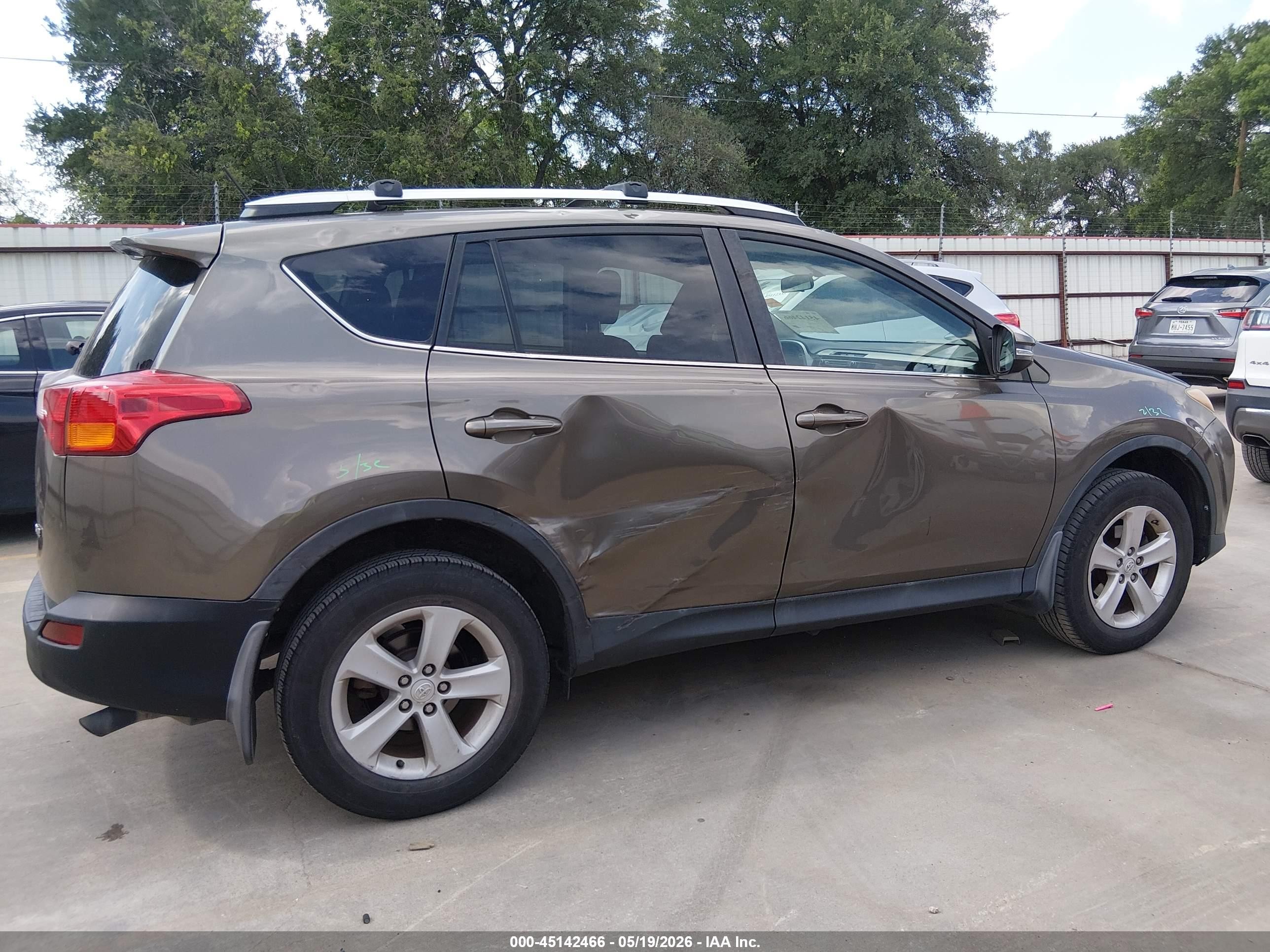 2014 Toyota Rav4 Xle Brown vin: 2T3WFREV6EW088363