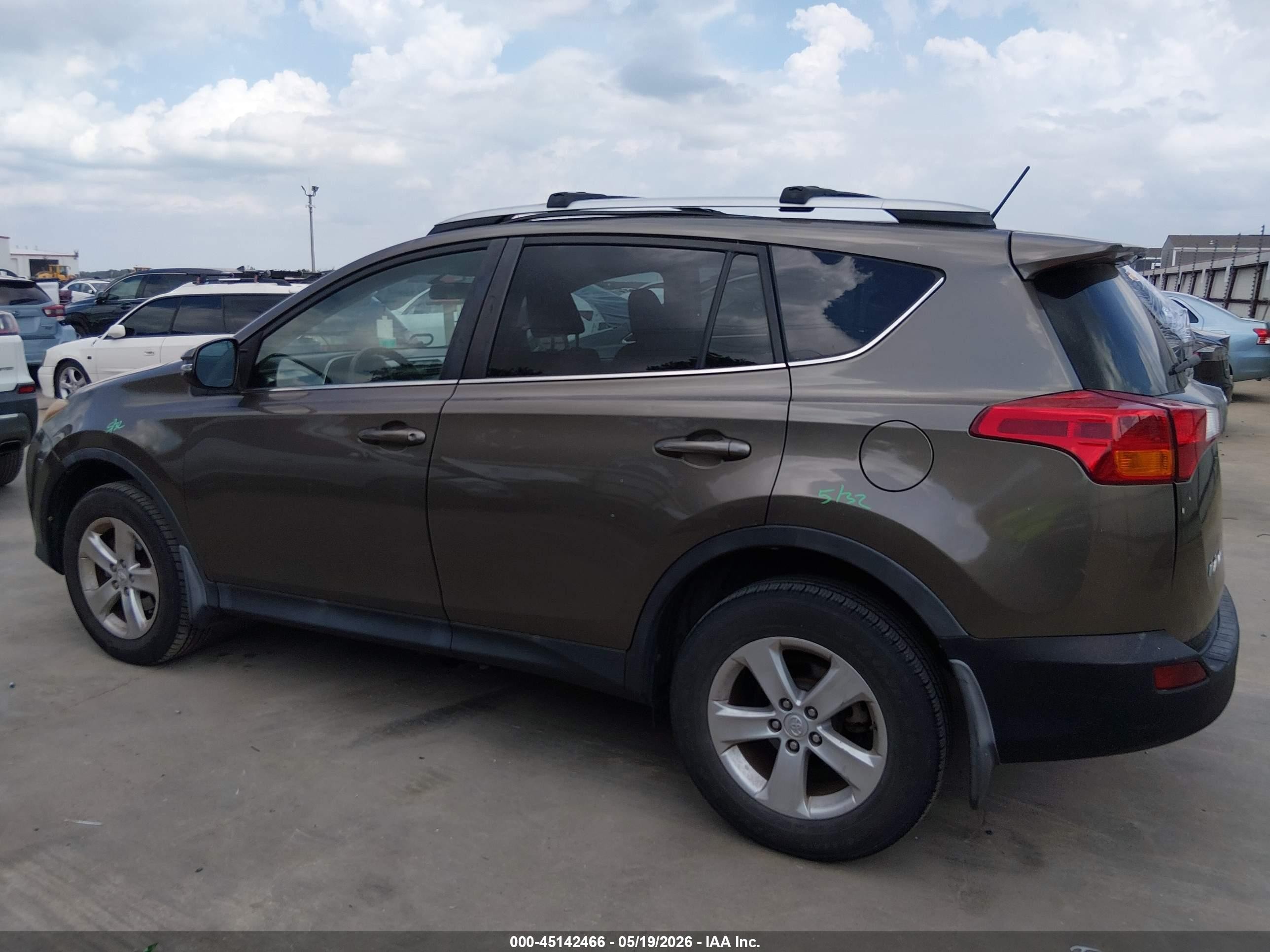 2014 Toyota Rav4 Xle Brown vin: 2T3WFREV6EW088363