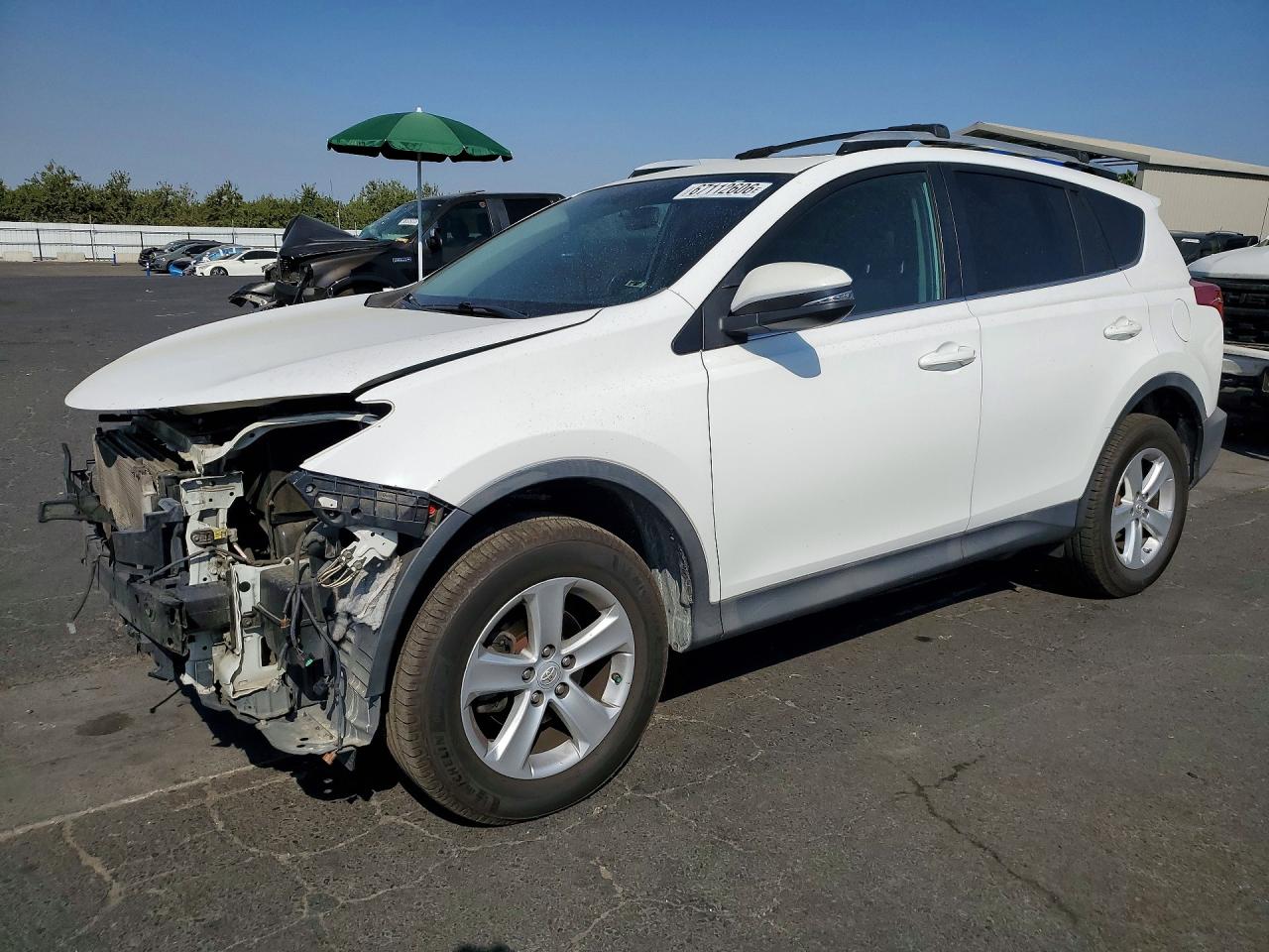 2014 Toyota Rav4 Xle White vin: 2T3WFREV6EW128330
