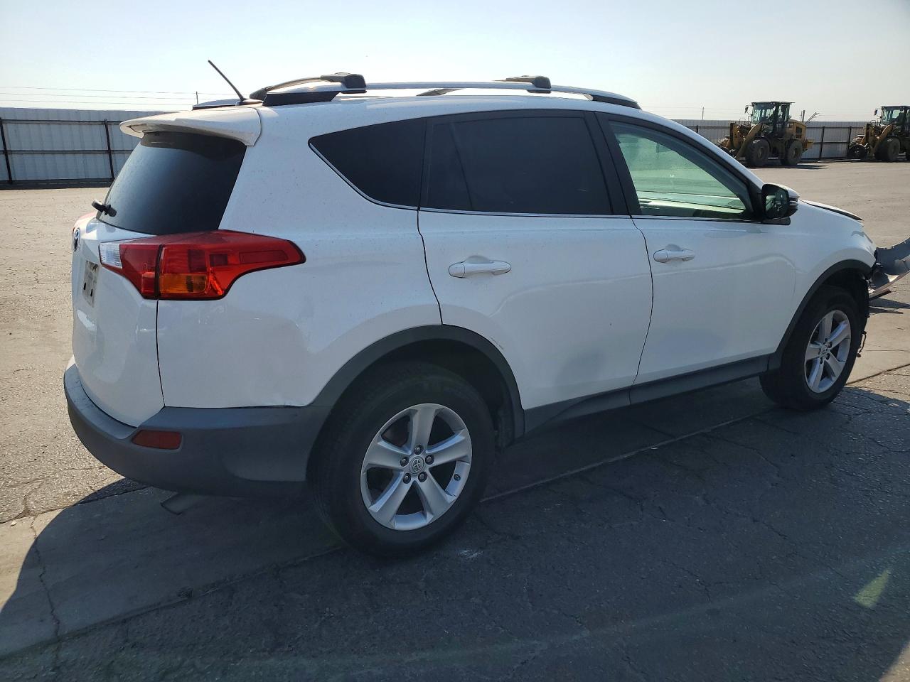 2014 Toyota Rav4 Xle White vin: 2T3WFREV6EW128330