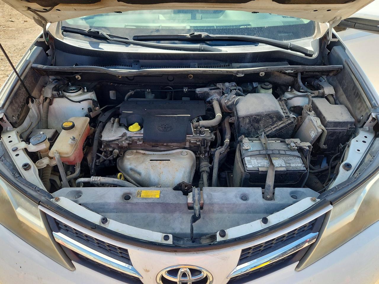 2015 Toyota Rav4 Xle White vin: 2T3WFREV6FW214044