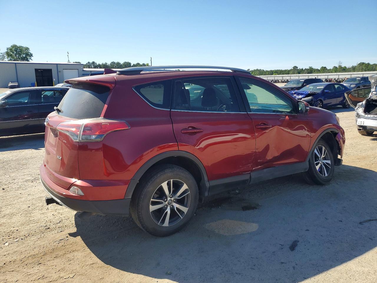 2018 Toyota Rav4 Xle Red vin: 2T3WFREV6JW434356