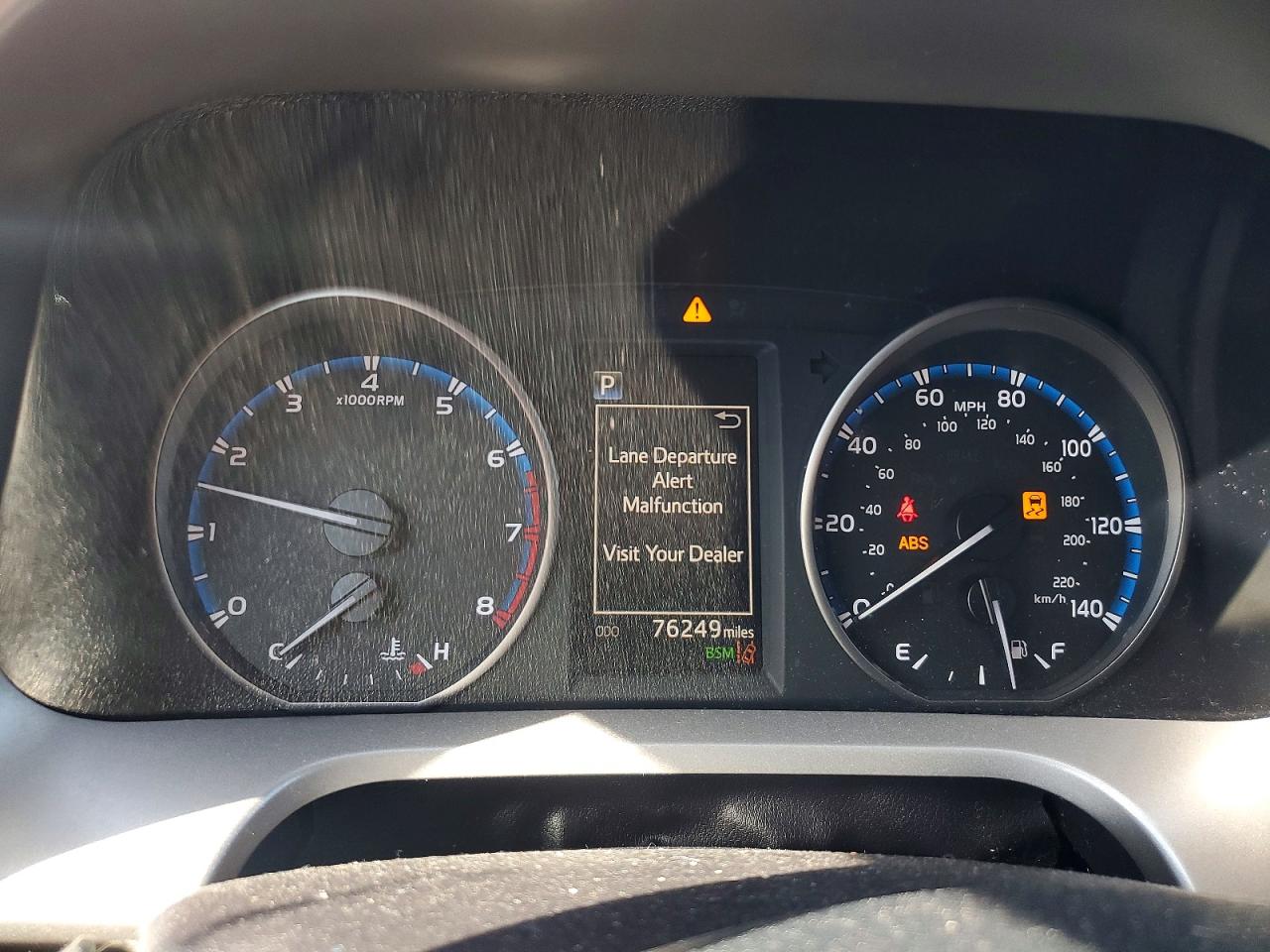 2018 Toyota Rav4 Xle Red vin: 2T3WFREV6JW434356