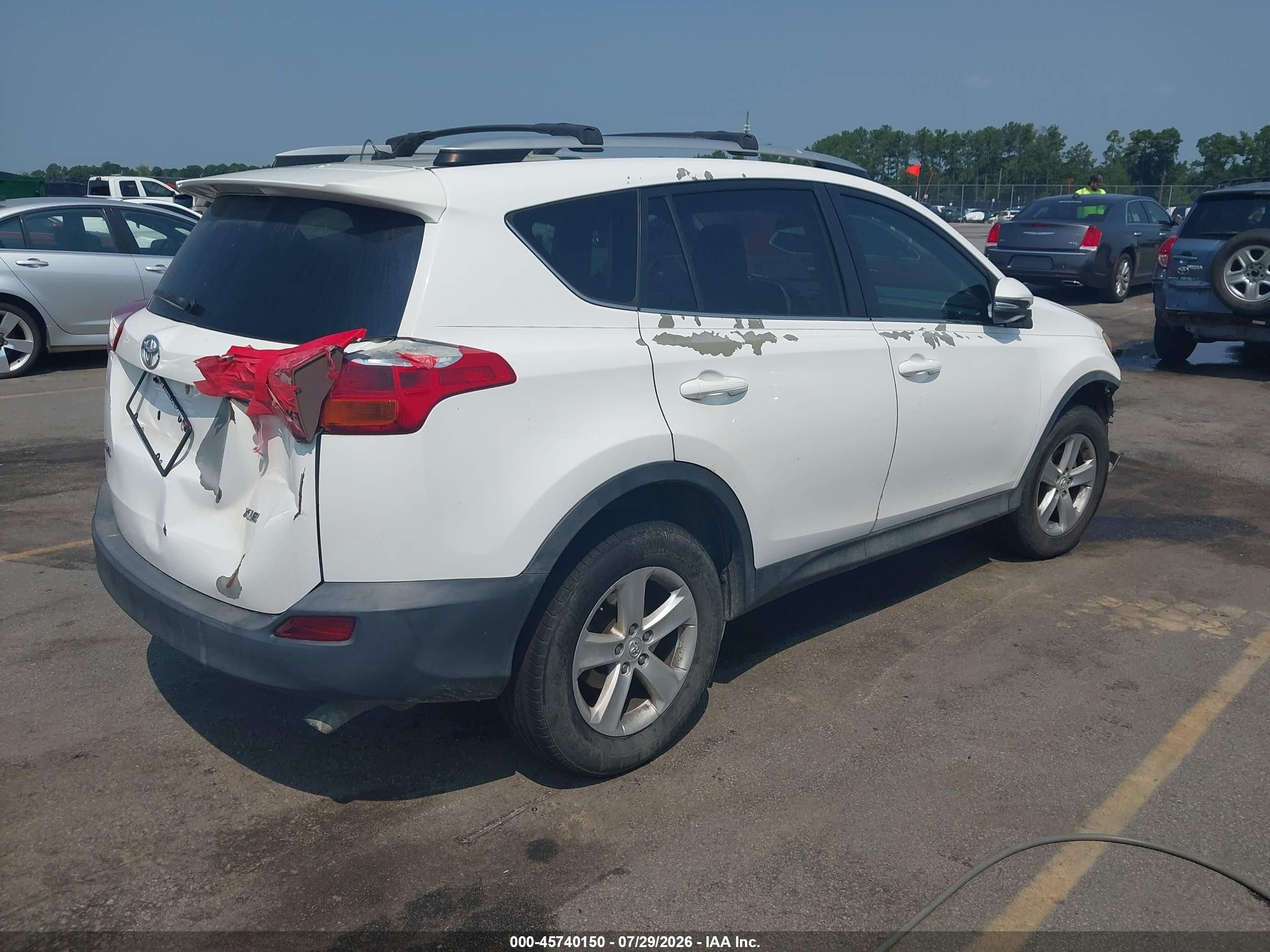 2013 Toyota Rav4 Xle White vin: 2T3WFREV7DW061347