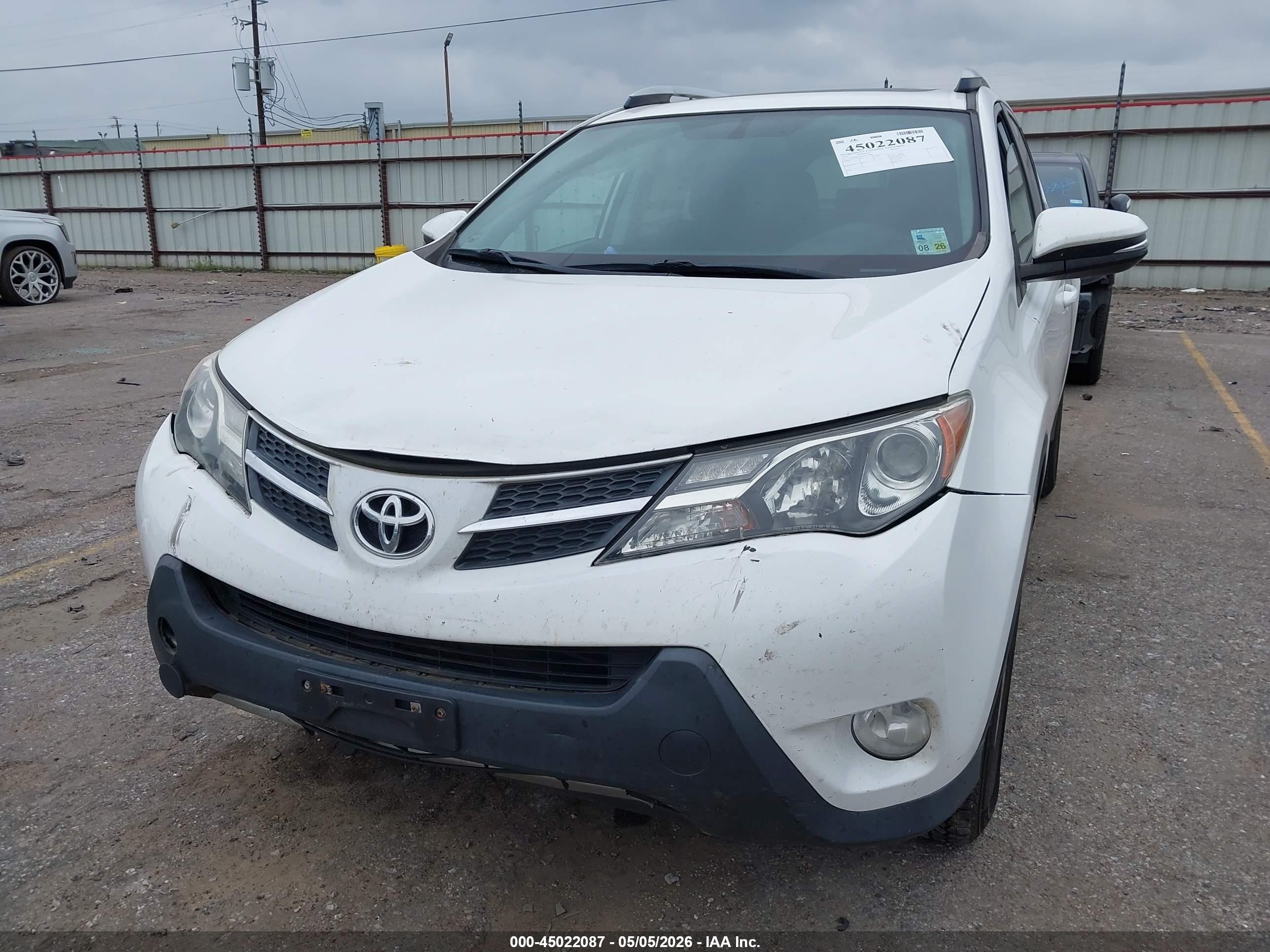 2014 Toyota Rav4 Xle White vin: 2T3WFREV7EW119488