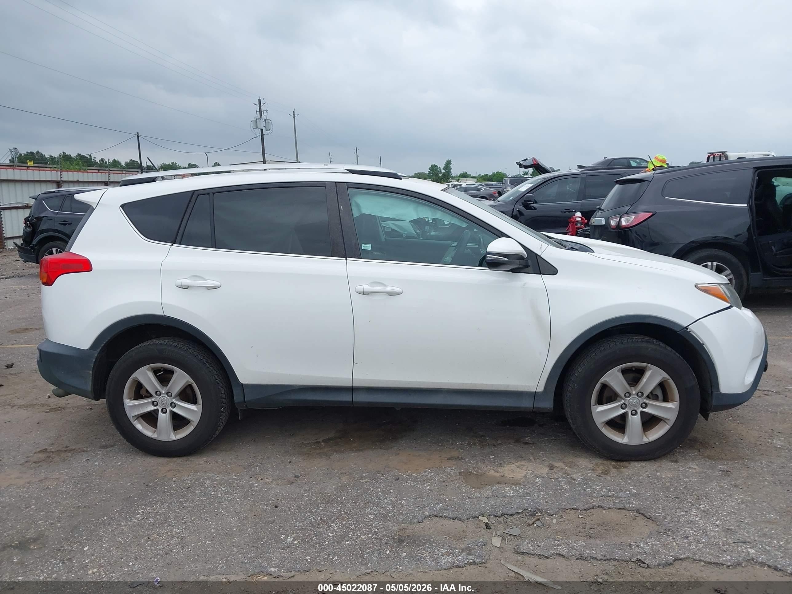2014 Toyota Rav4 Xle White vin: 2T3WFREV7EW119488
