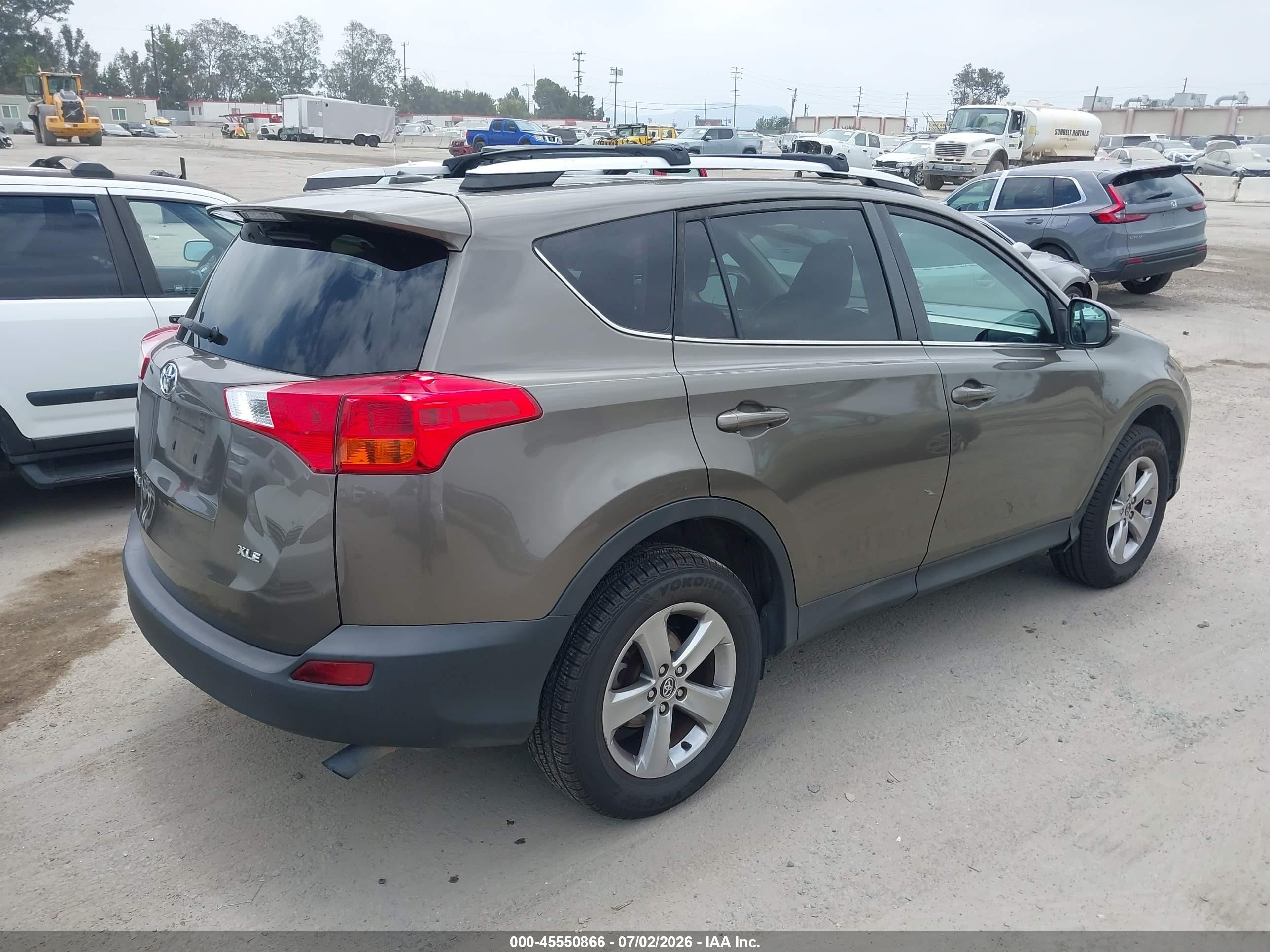 2015 Toyota Rav4 Xle Коричневый vin: 2T3WFREV7FW186741