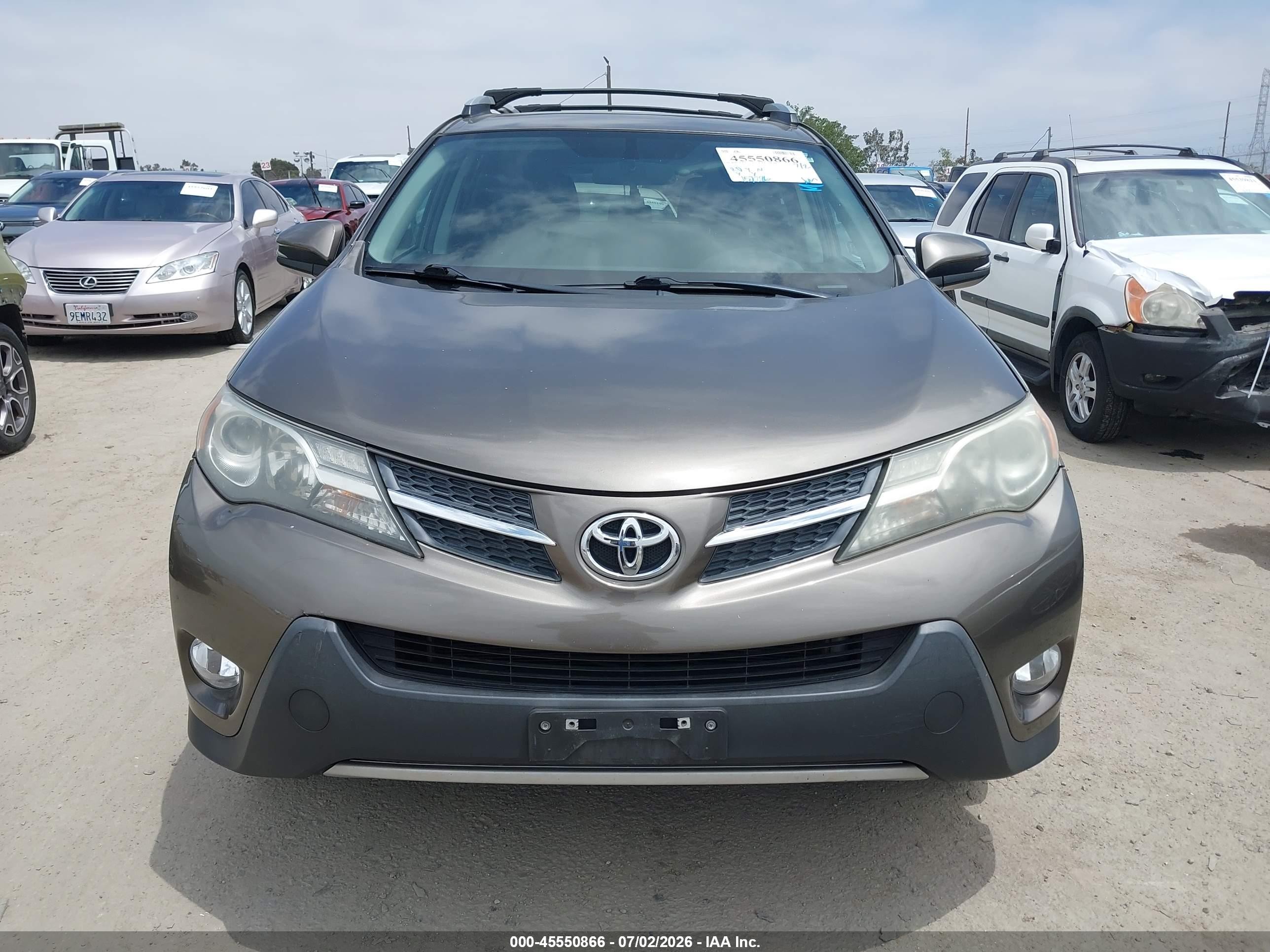 2015 Toyota Rav4 Xle Коричневый vin: 2T3WFREV7FW186741