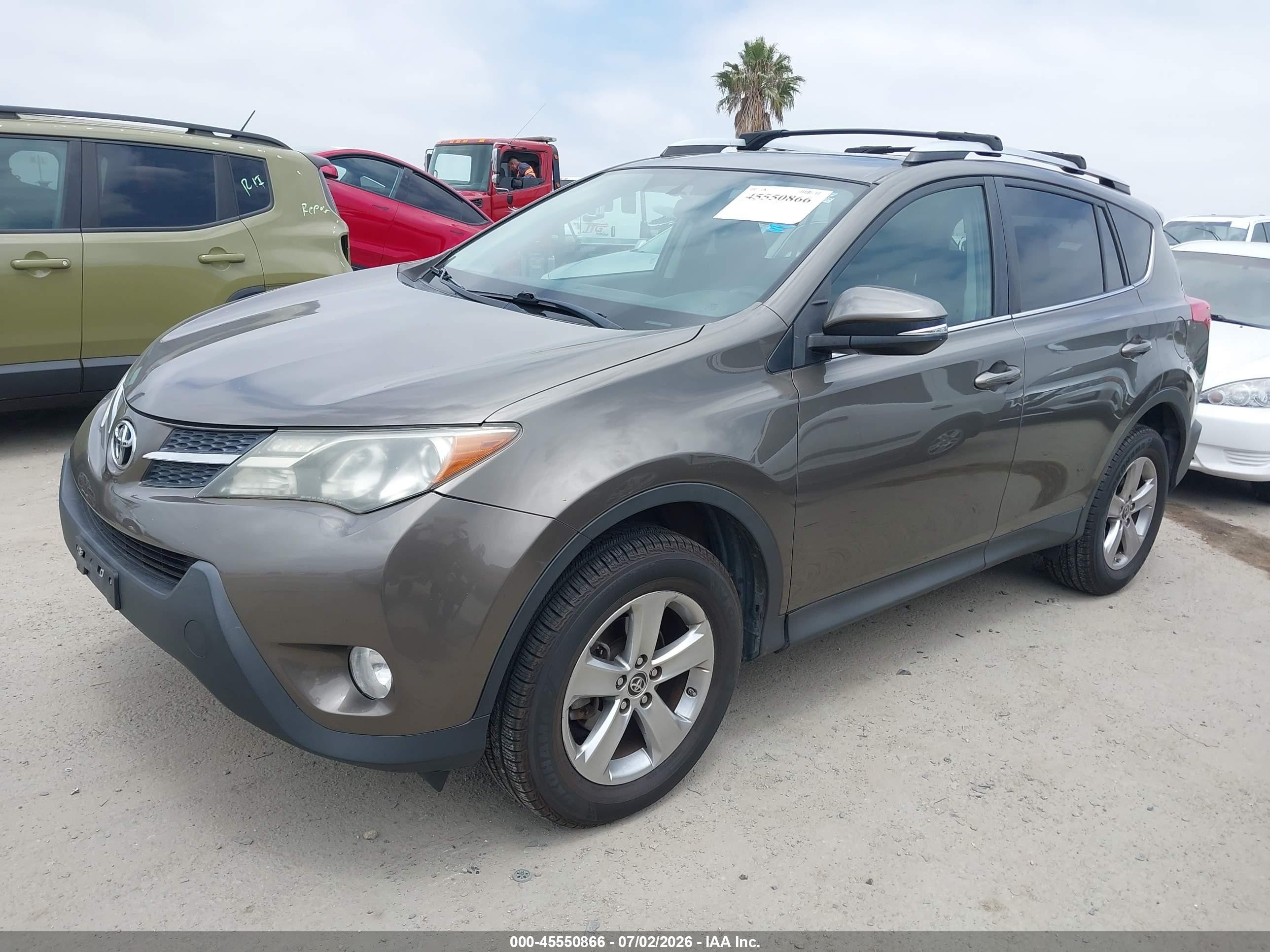 2015 Toyota Rav4 Xle Коричневый vin: 2T3WFREV7FW186741