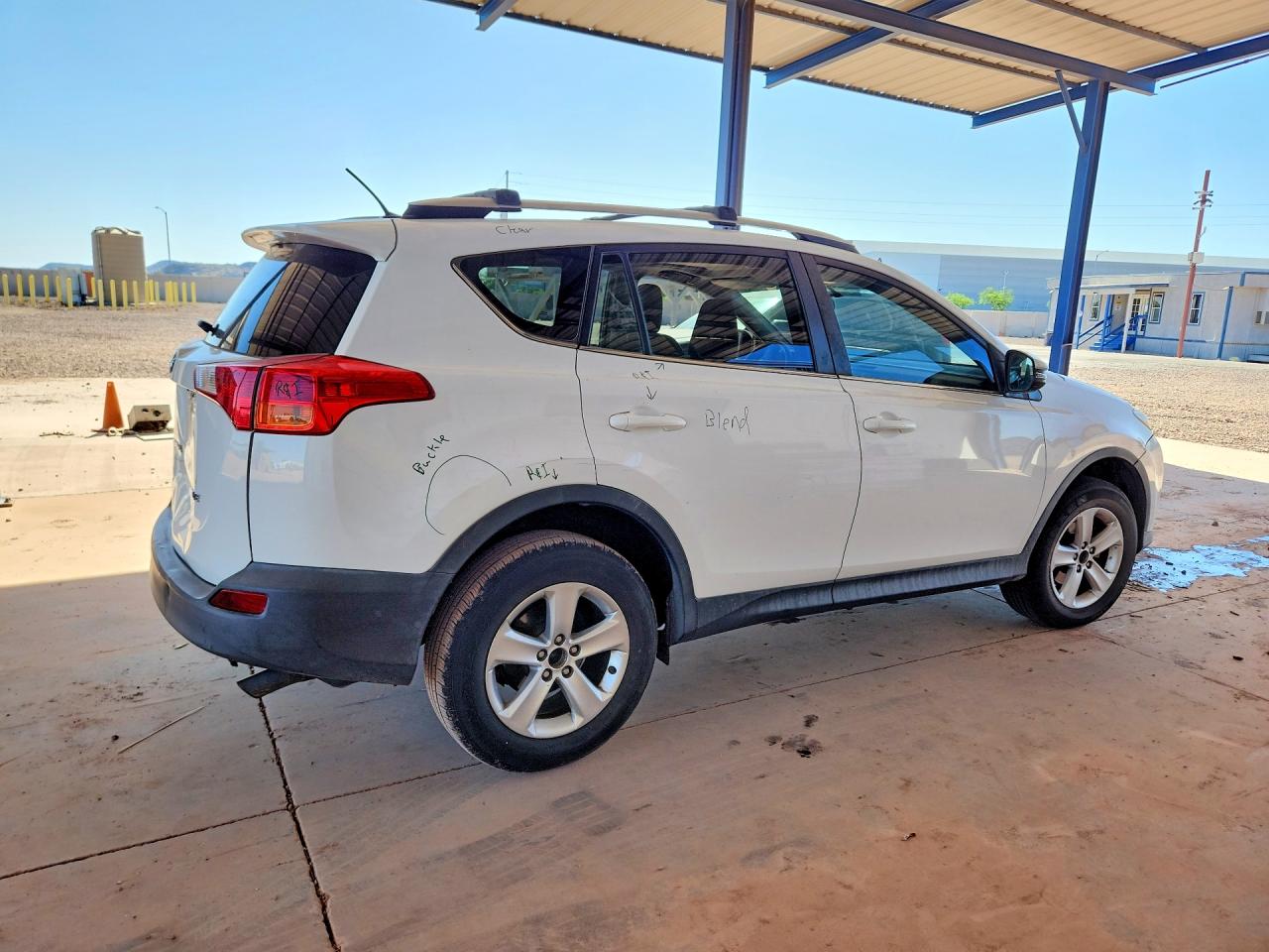 2013 Toyota Rav4 Xle White vin: 2T3WFREV8DW009001