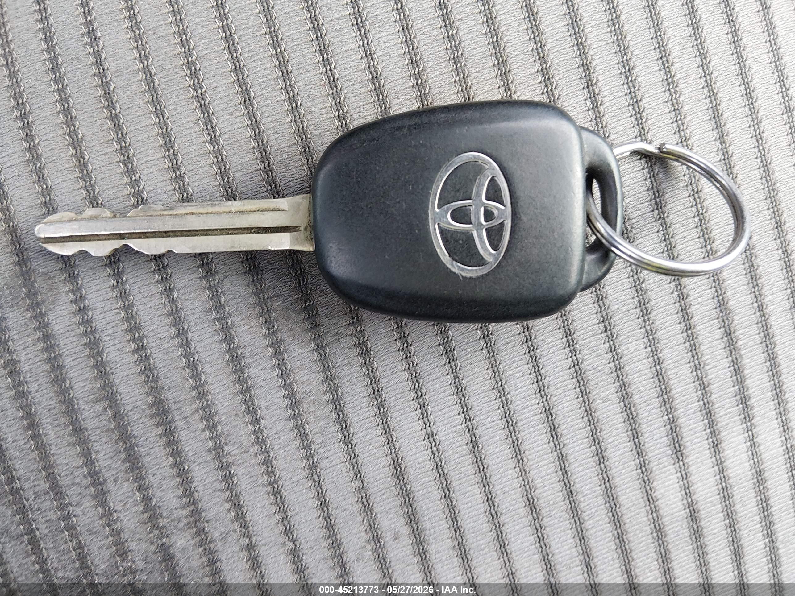 2013 Toyota Rav4 Xle Silver vin: 2T3WFREV8DW021150