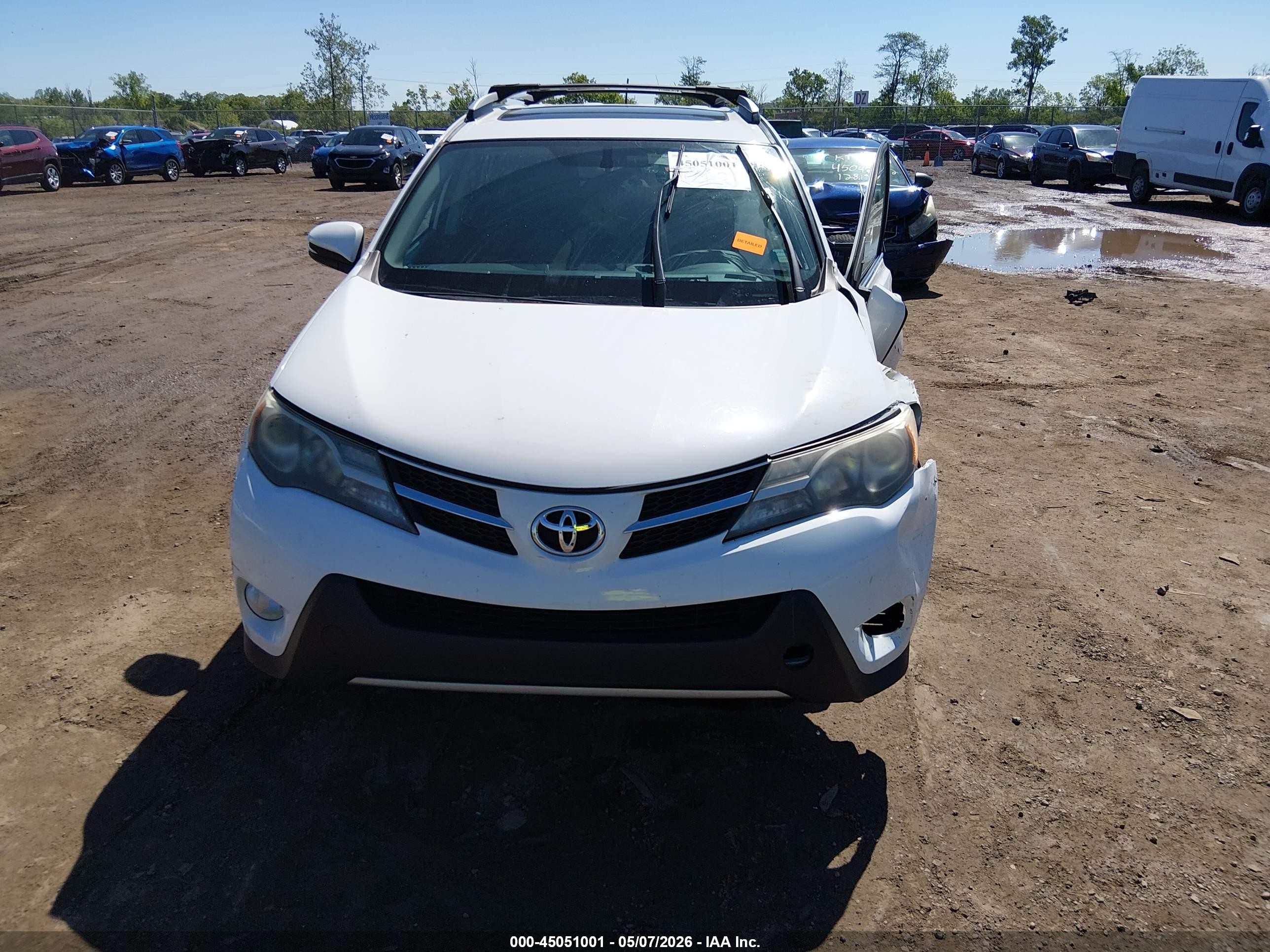 2013 Toyota Rav4 Xle Белый vin: 2T3WFREV8DW021407