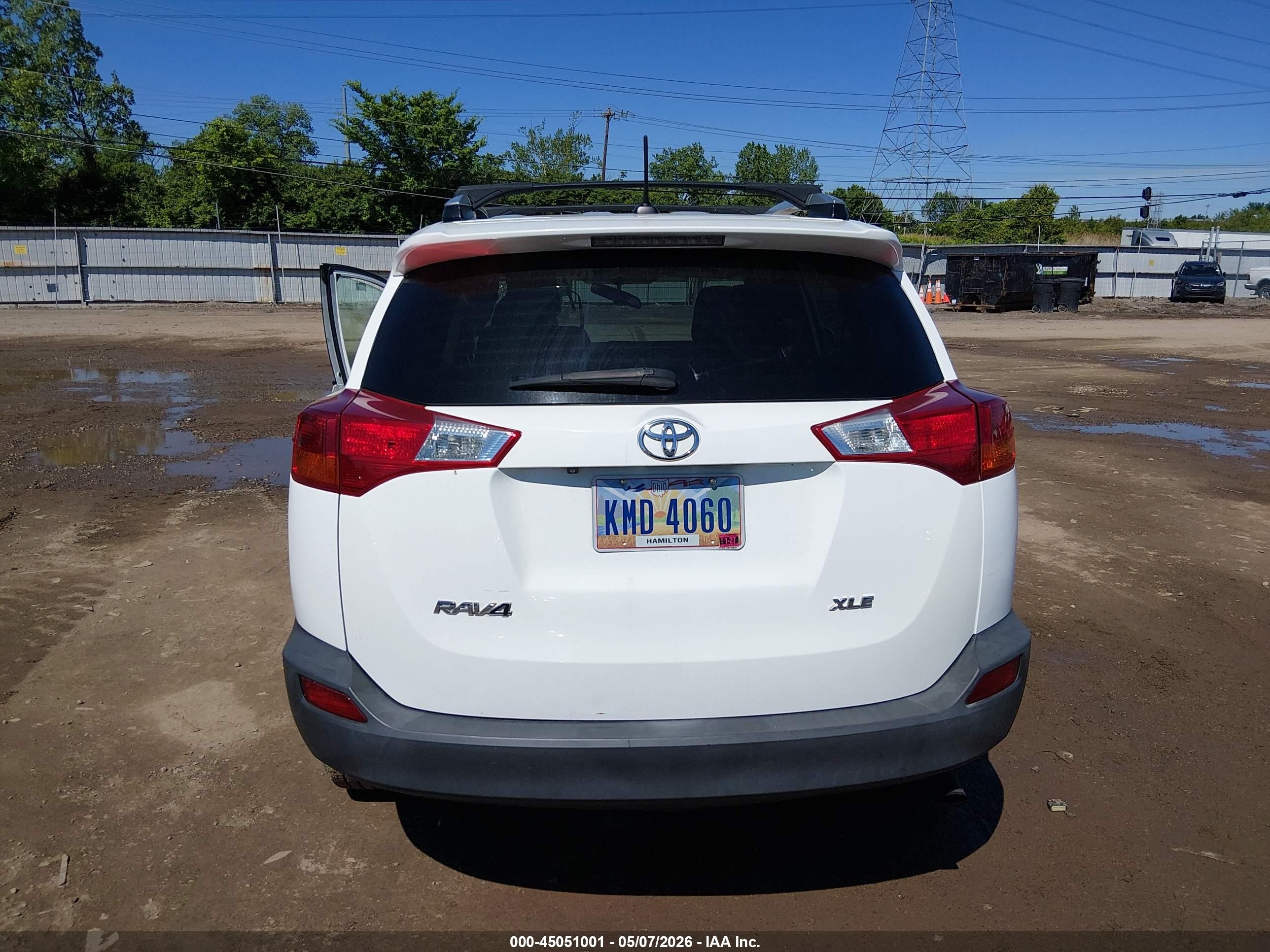 2013 Toyota Rav4 Xle Белый vin: 2T3WFREV8DW021407