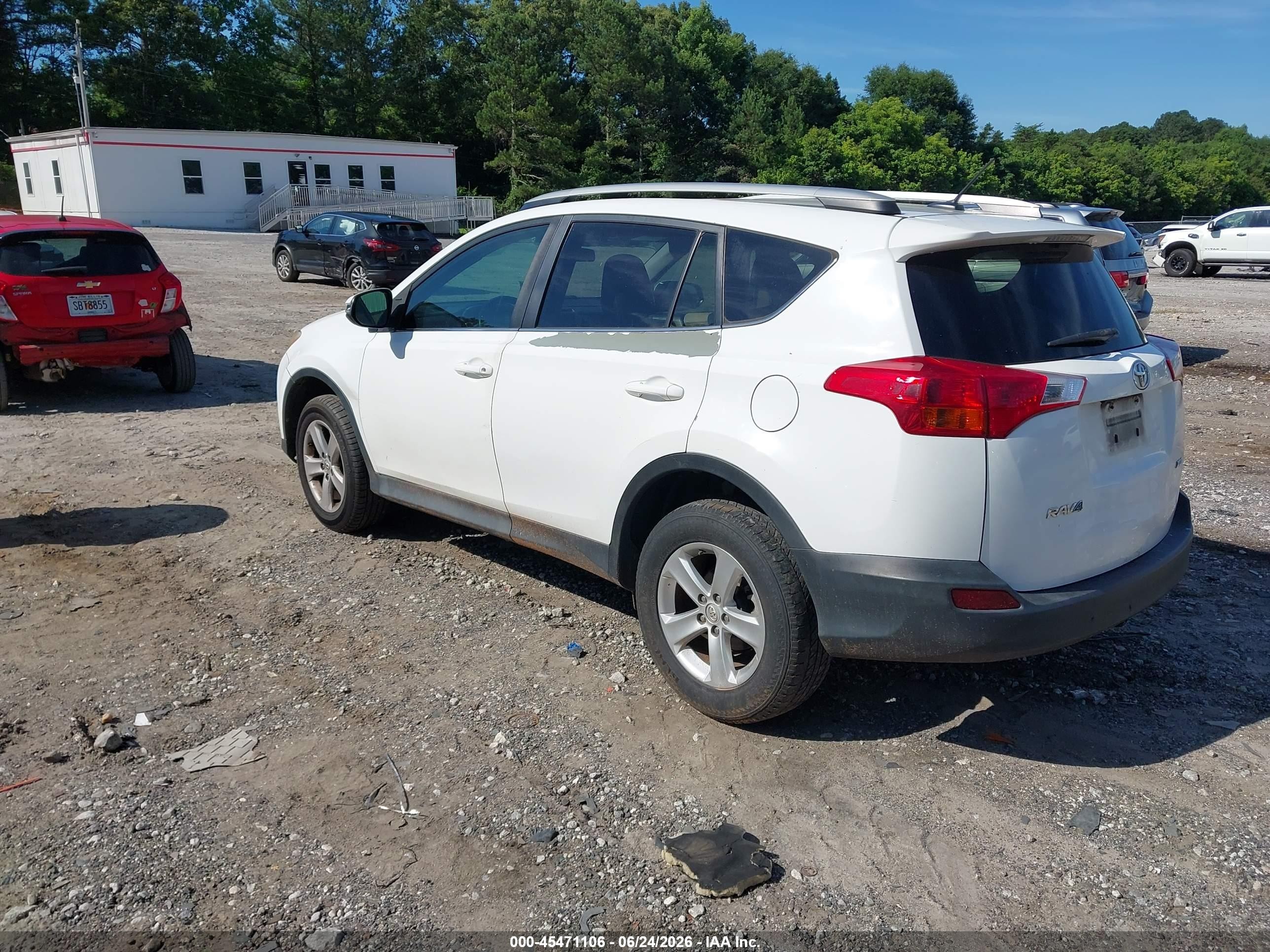 2013 Toyota Rav4 Xle White vin: 2T3WFREV8DW029278