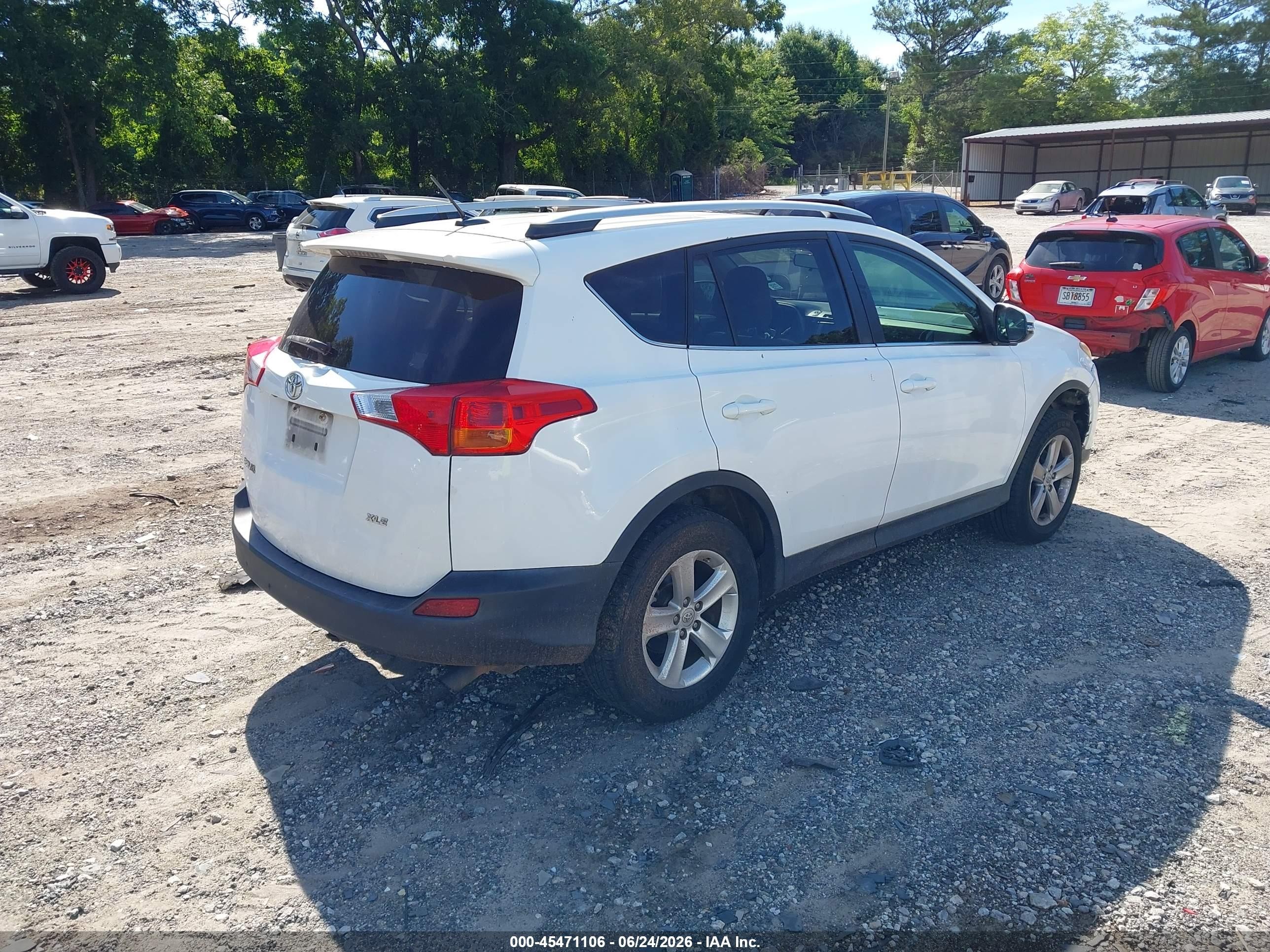 2013 Toyota Rav4 Xle White vin: 2T3WFREV8DW029278