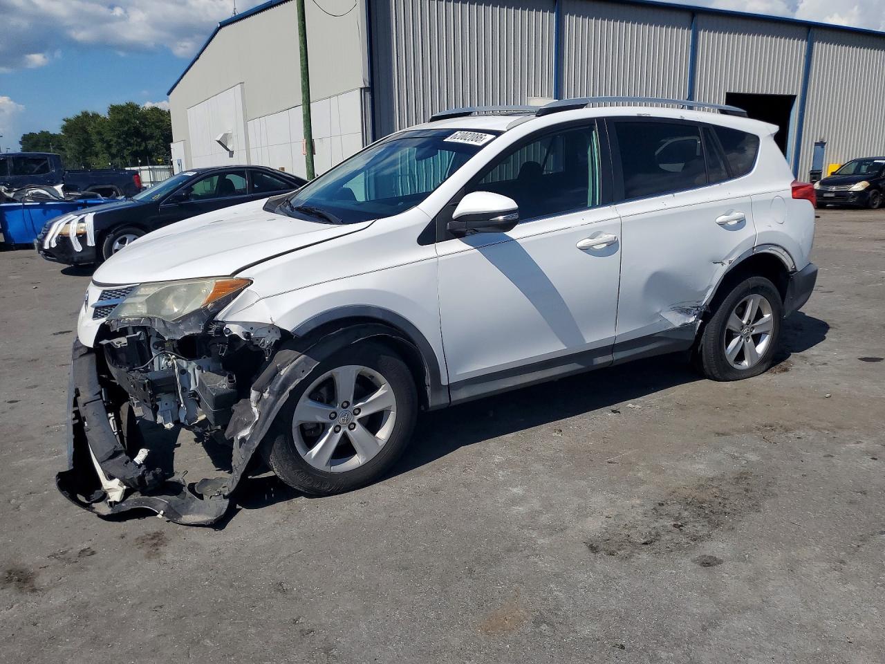 2013 Toyota Rav4 Xle White vin: 2T3WFREV8DW040670