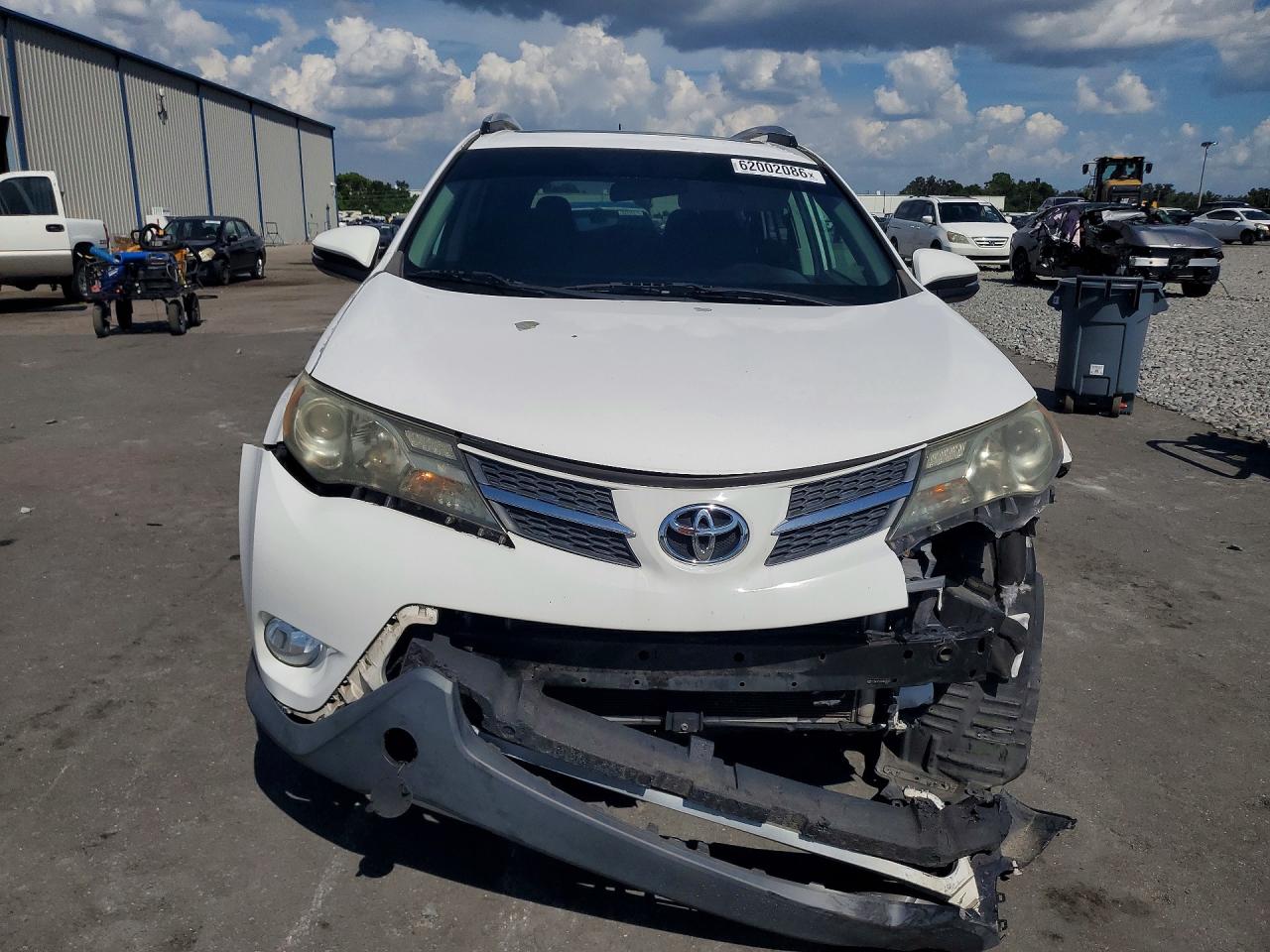 2013 Toyota Rav4 Xle White vin: 2T3WFREV8DW040670