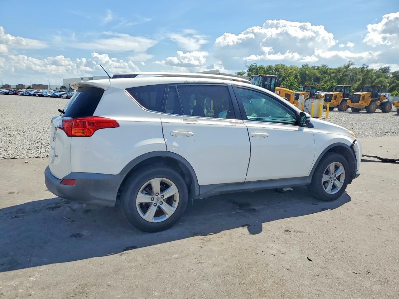 2013 Toyota Rav4 Xle White vin: 2T3WFREV8DW040670