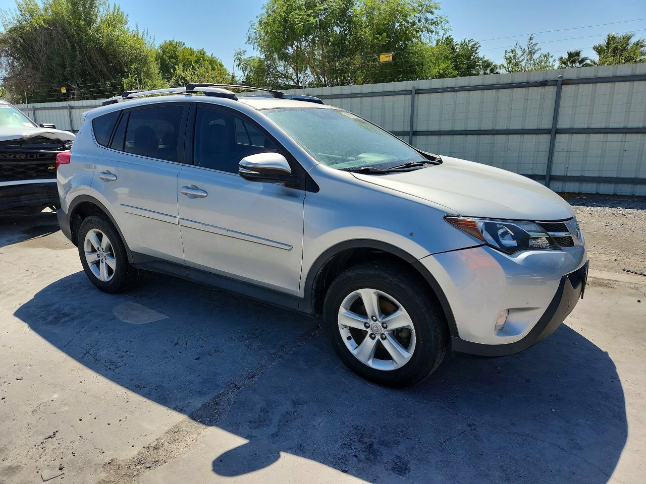 2013 Toyota Rav4 Xle Silver vin: 2T3WFREV8DW047537