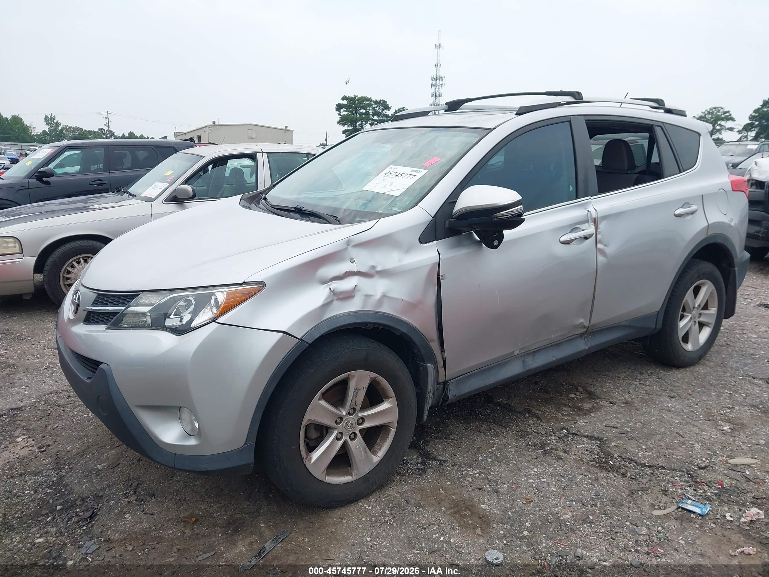 2013 Toyota Rav4 Xle Серебряный vin: 2T3WFREV8DW062376